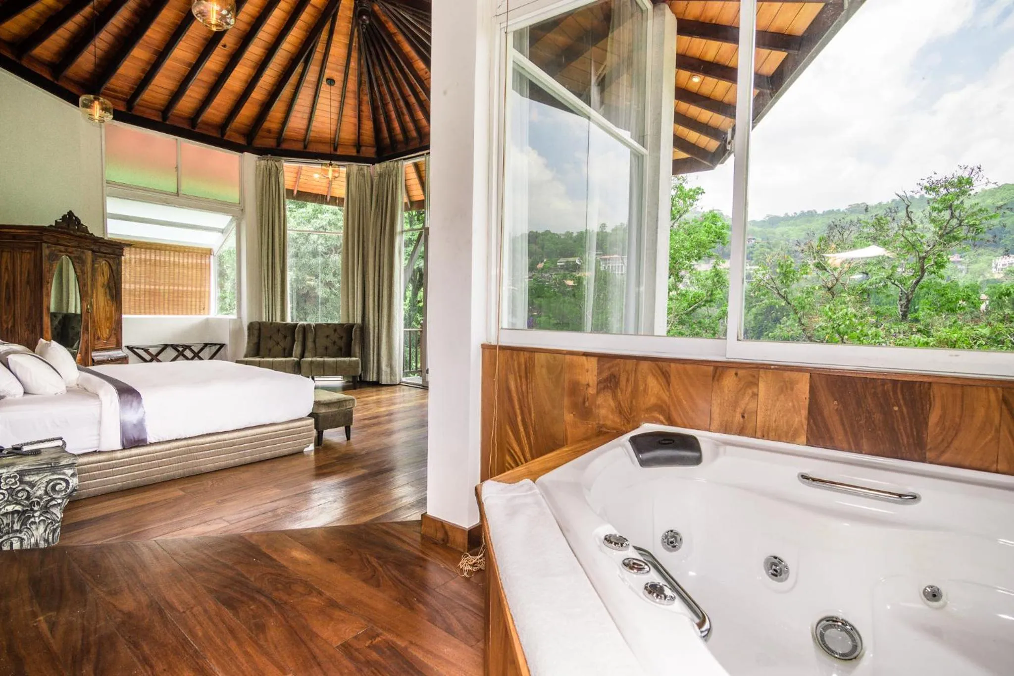 Lake view, Bed in Viyana Boutique Hotel