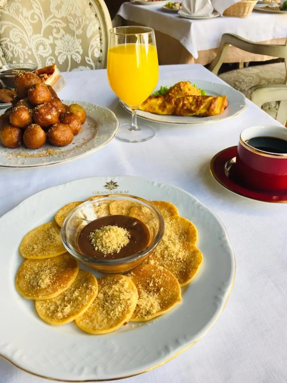 Restaurant/places to eat in Grand Serai Congress and Spa