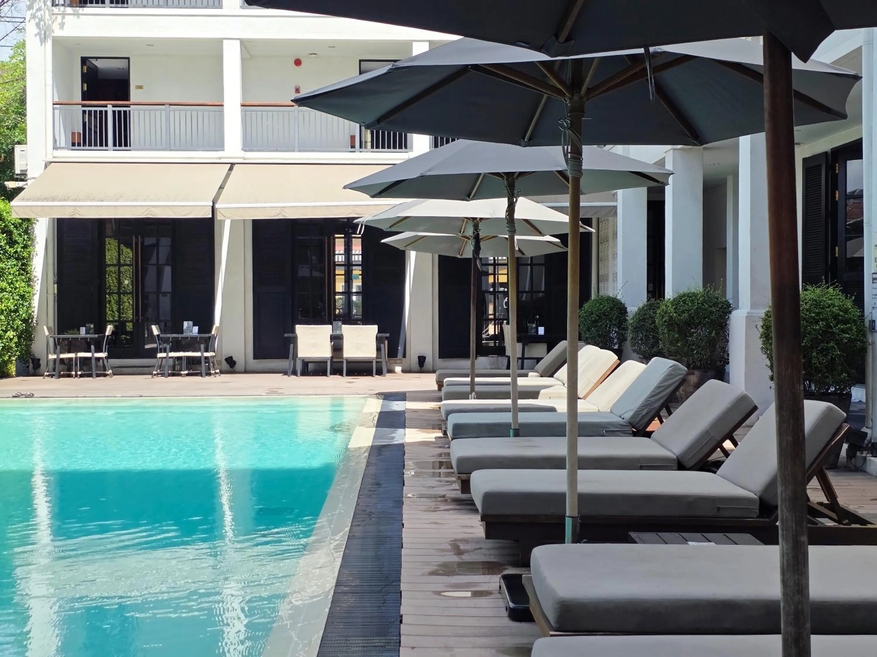 Swimming pool in Buri Siri Boutique Hotel