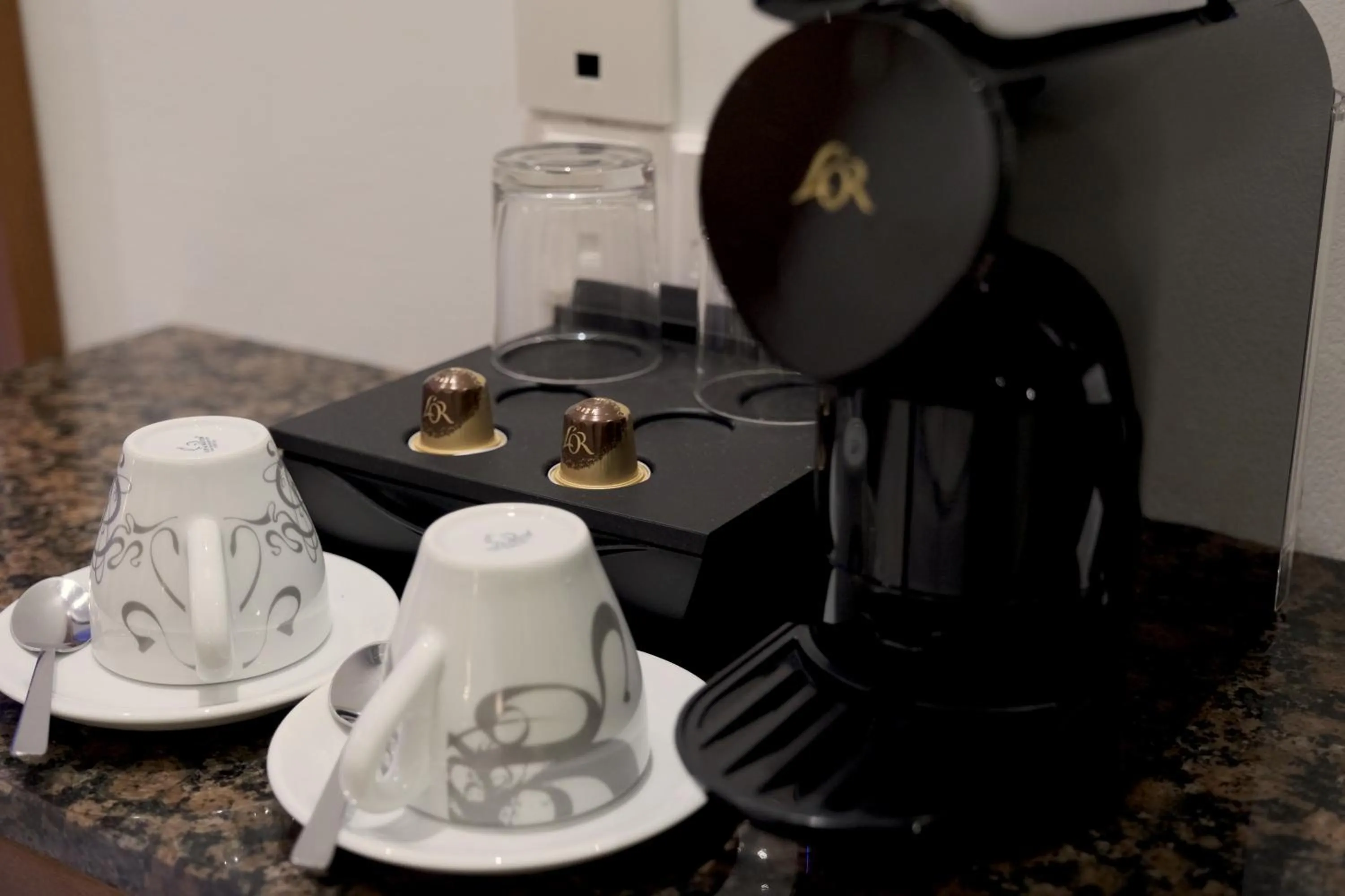 Coffee/tea facilities in Loutsiana Deluxe Apts