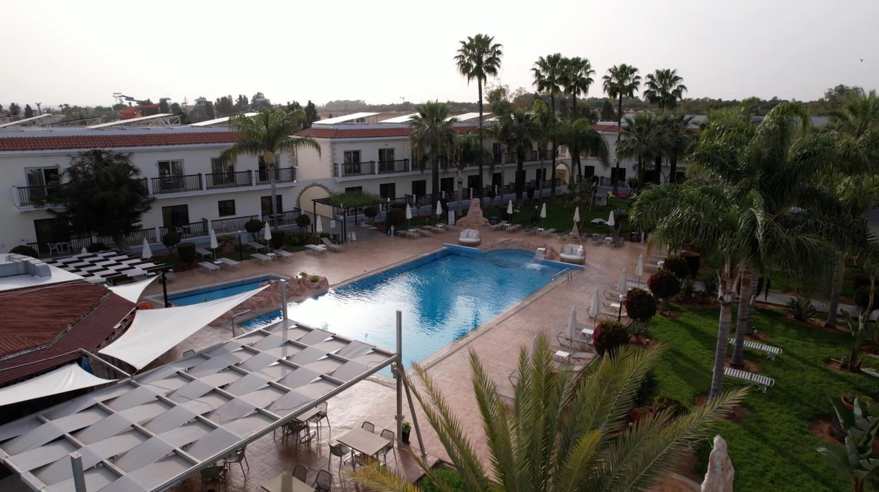 Property building in Loutsiana Deluxe Apts