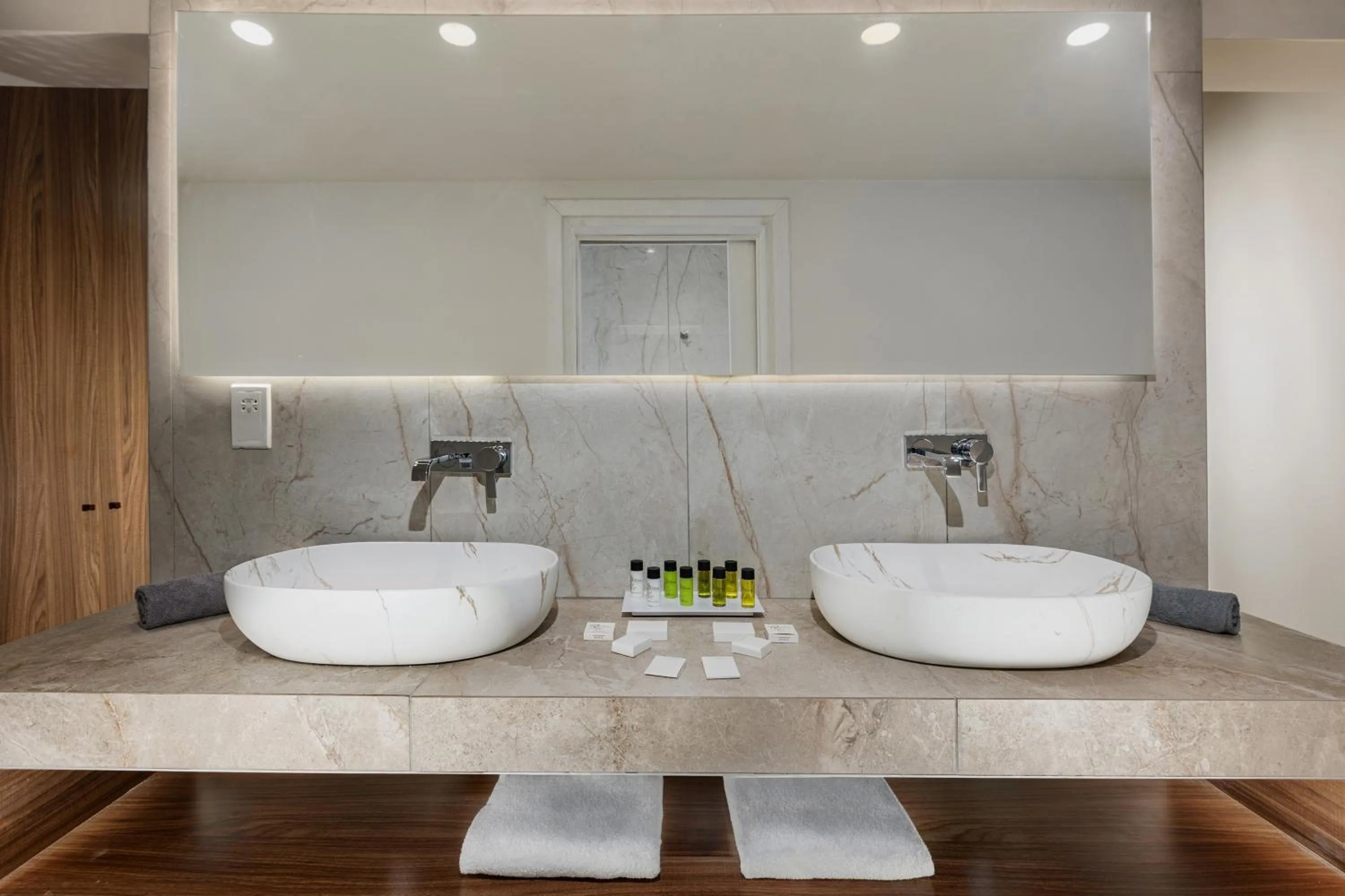 Bathroom in So Nice Beach Resort