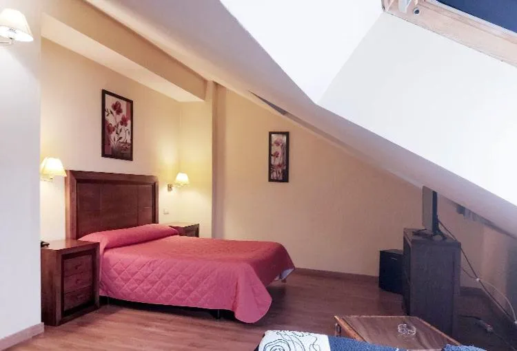 Bed in Hostal Plaza Mayor