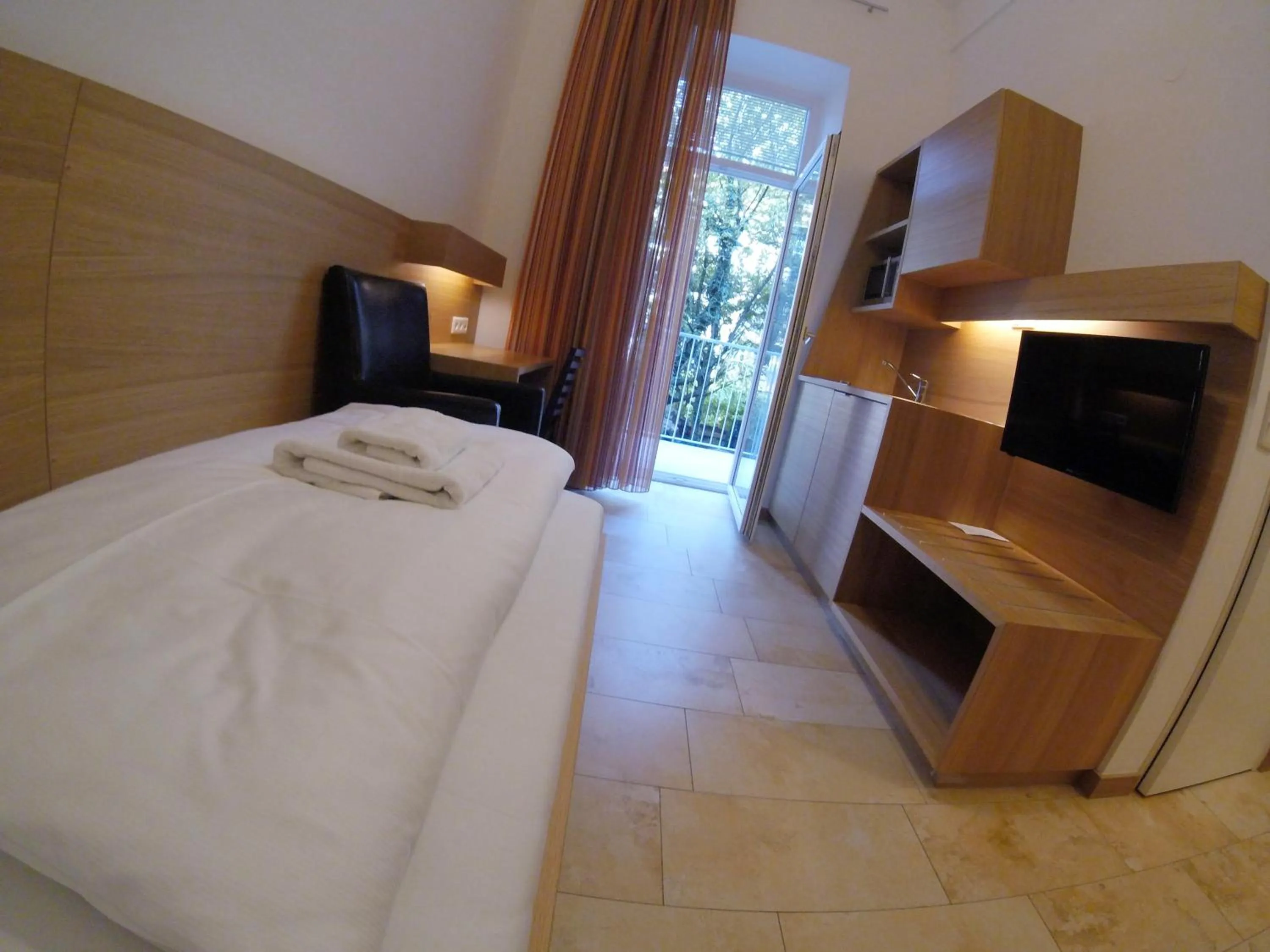 Photo of the whole room, Bed in Hotel Aton