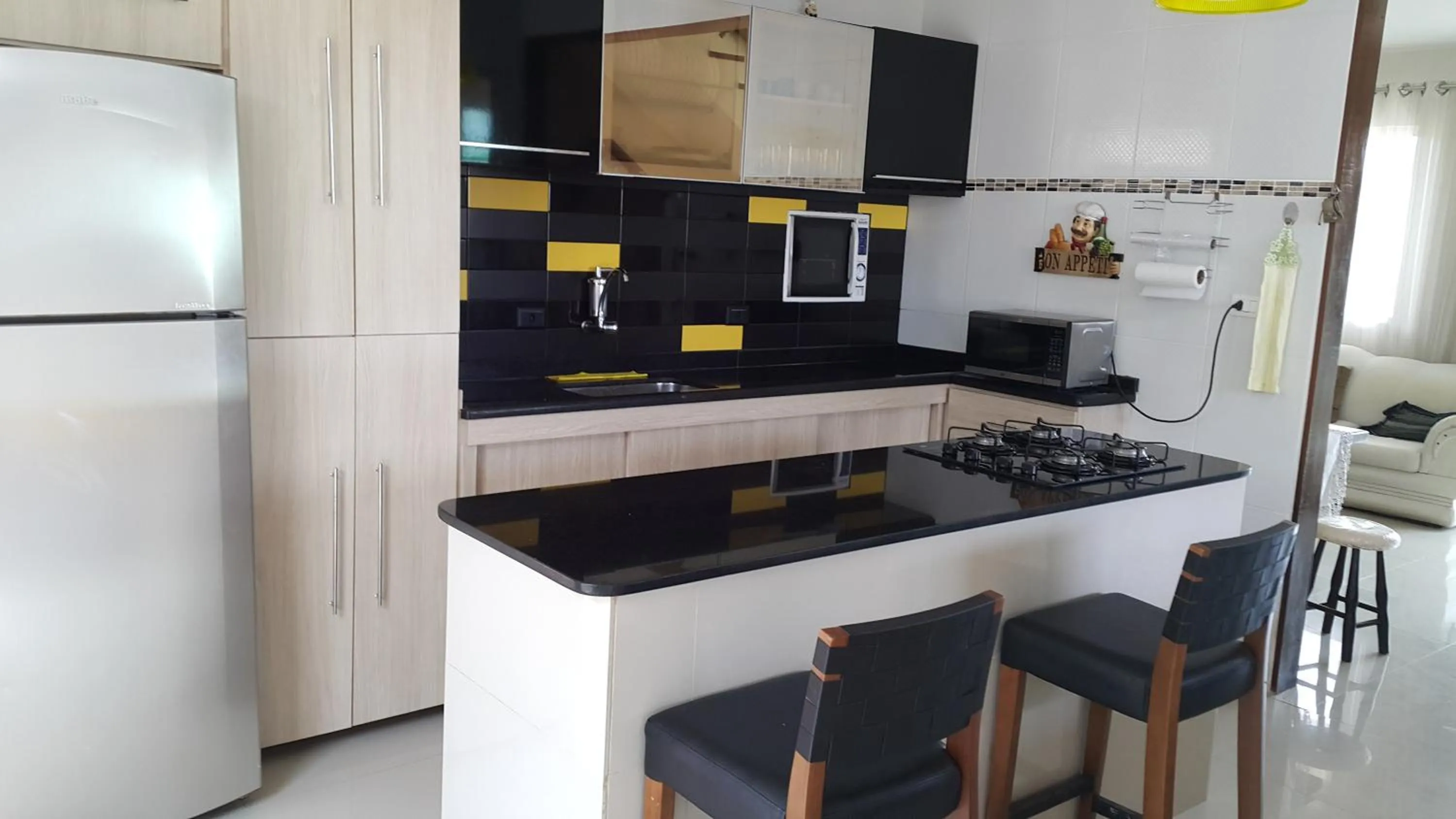 Kitchen or kitchenette in CASA DUPLEX - ARRAIAL DO CABO (Monte Alto)