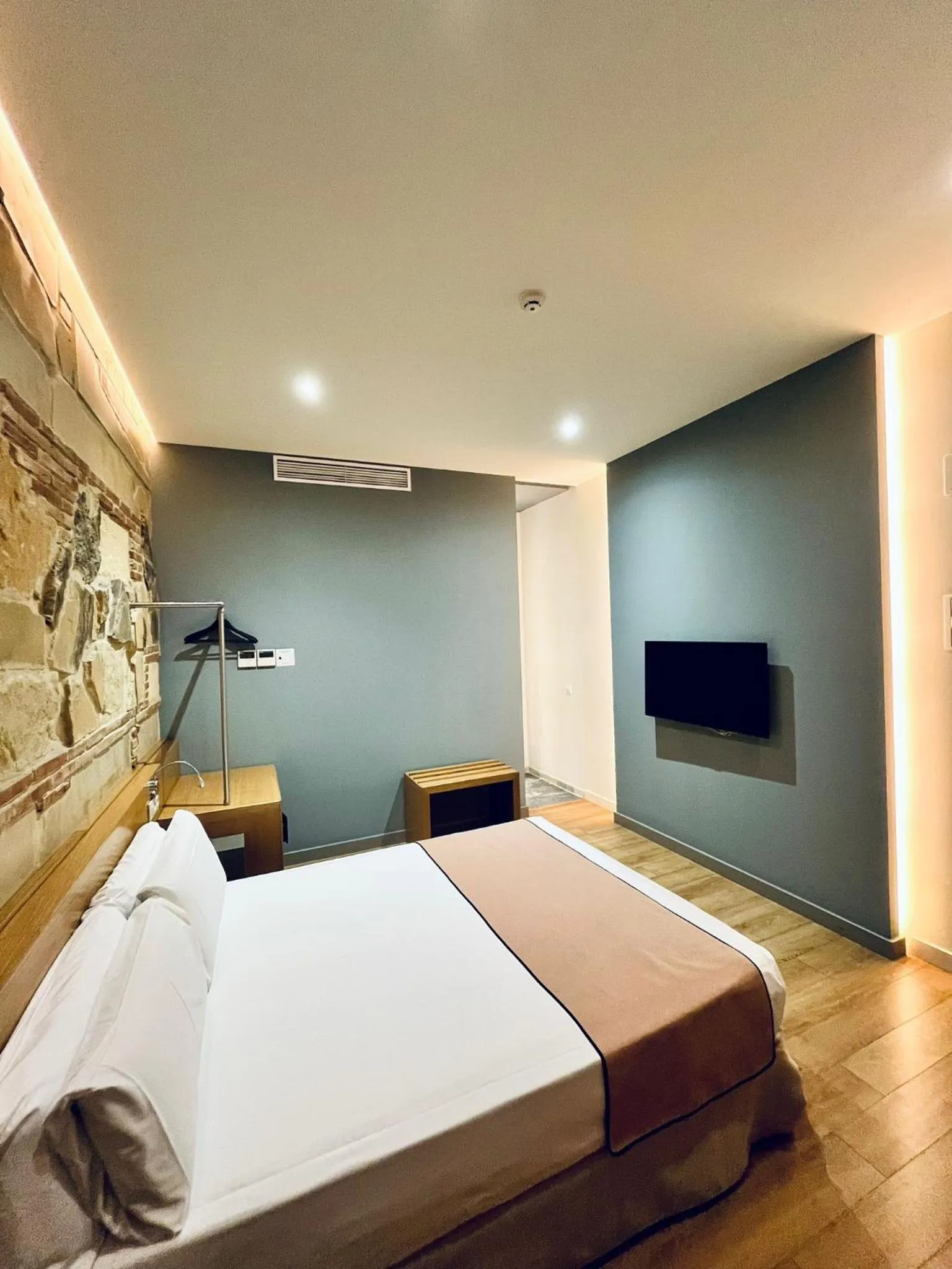 Bed in Soho Boutique Capuchinos & Spa