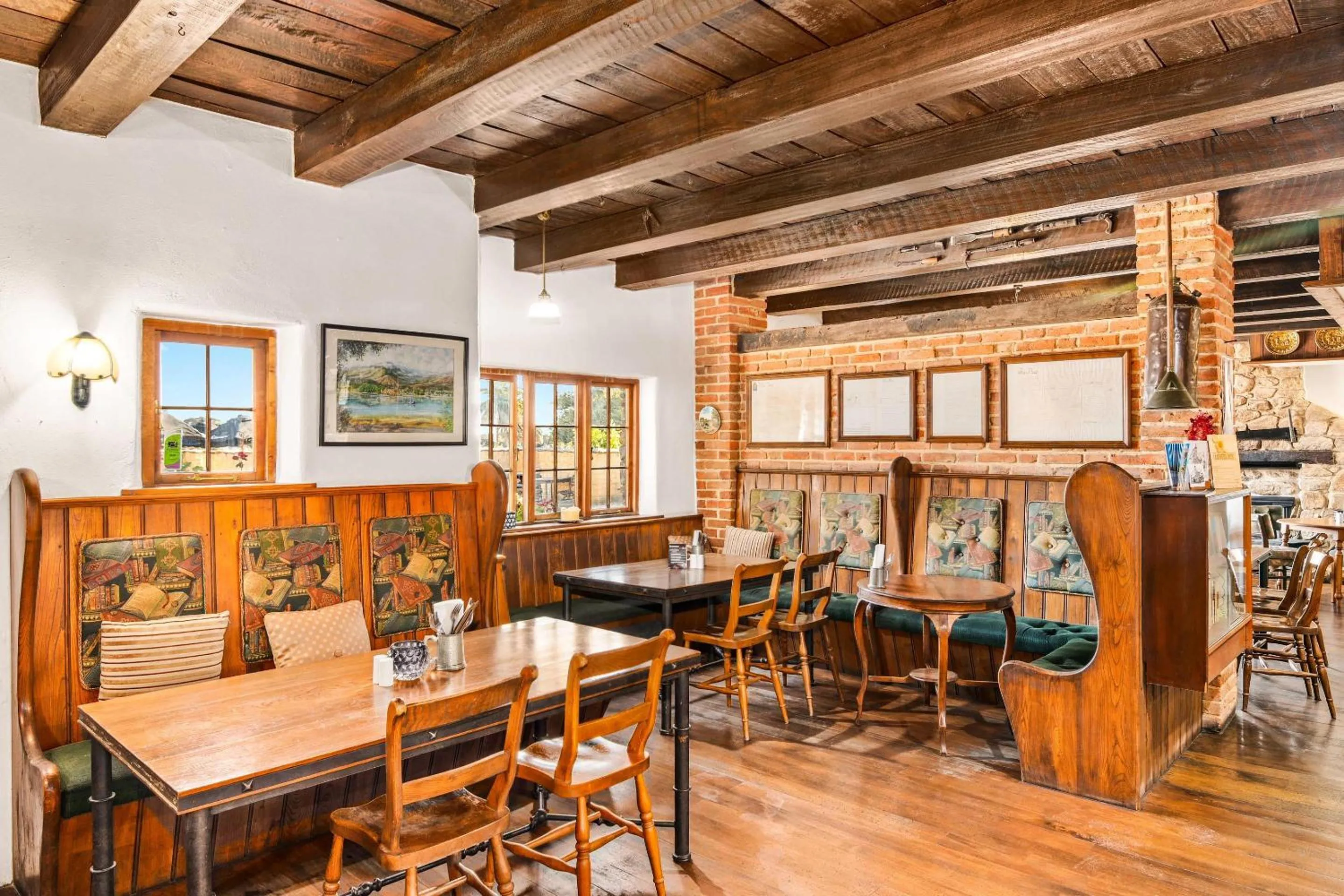 Restaurant/places to eat in The Honest Lawyer, an Ascend Collection Hotel