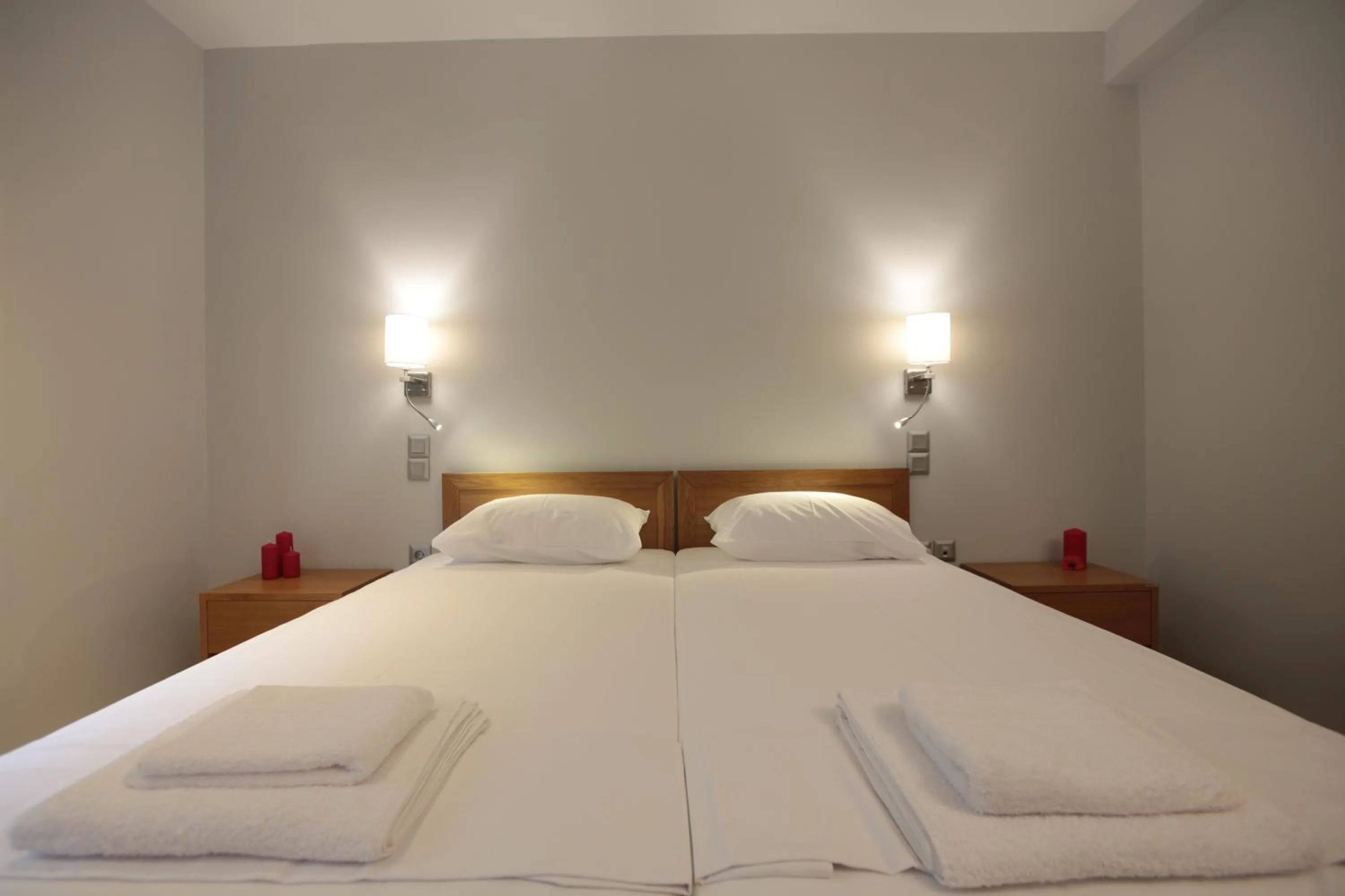 Bedroom, Bed in Meni Apartments