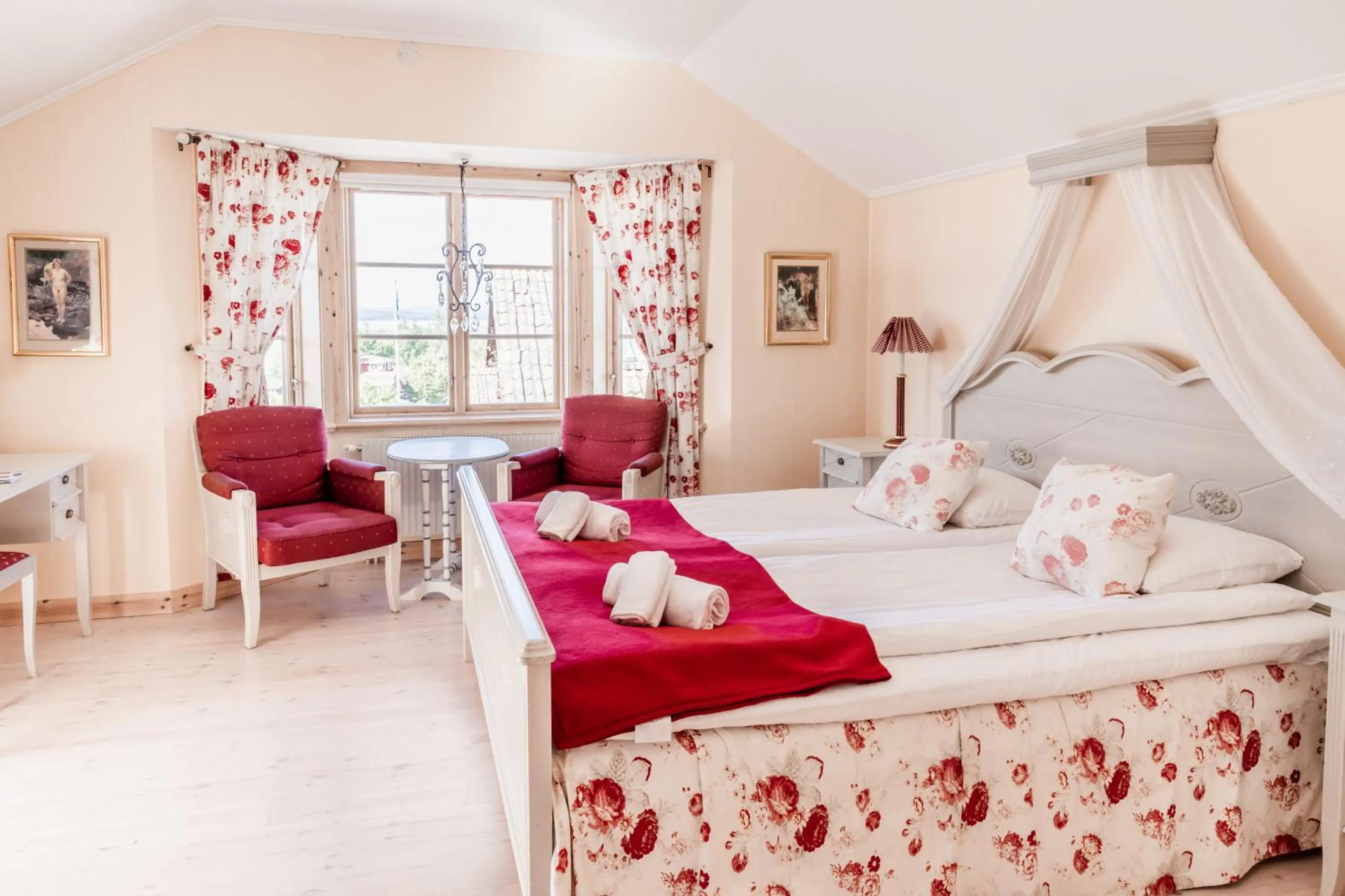 Photo of the whole room, Bed in Hotell Klockargården