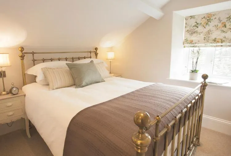 Bed in Victoria House