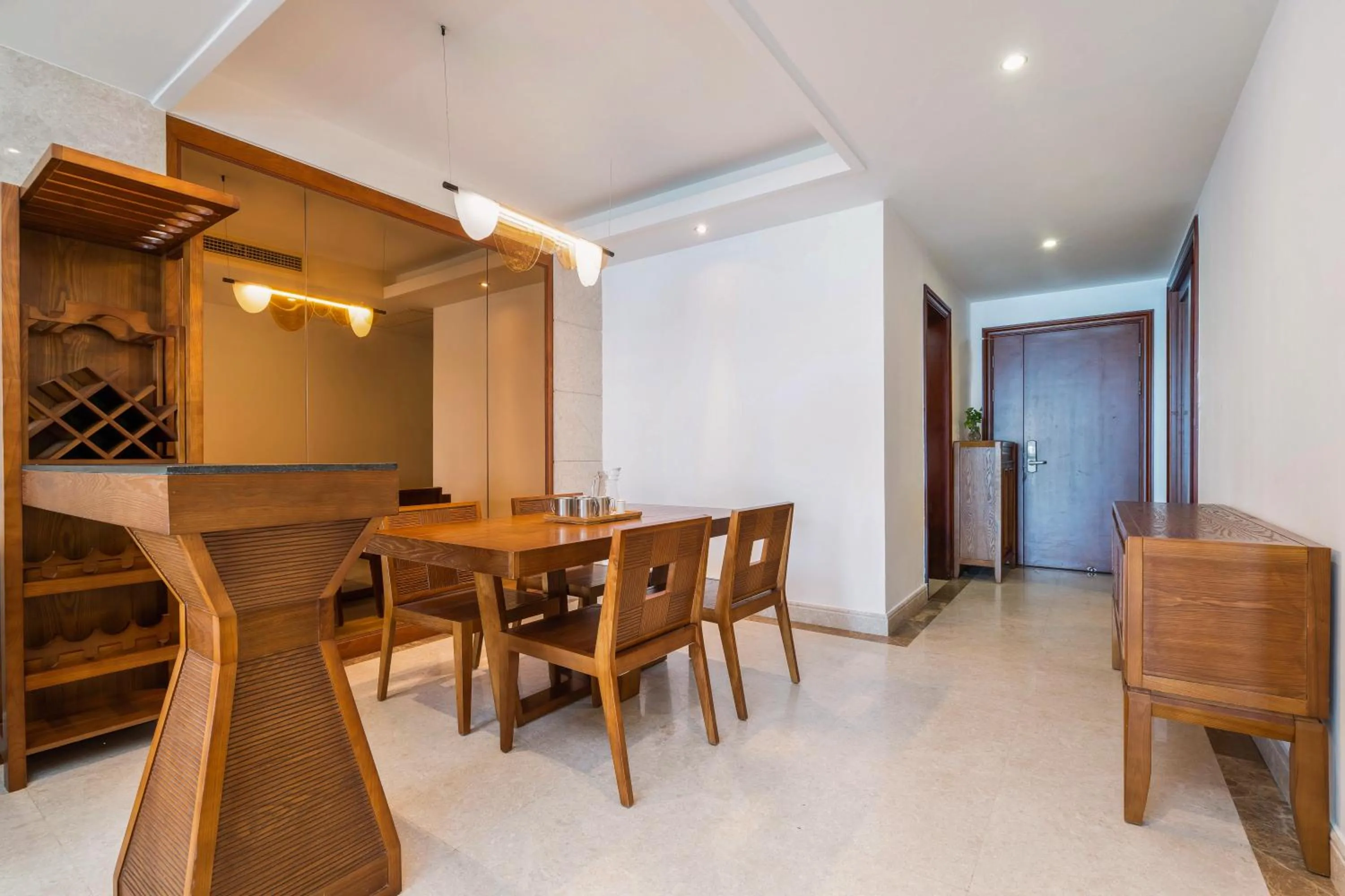 Dining area in Sanya Yikehai View Apartments