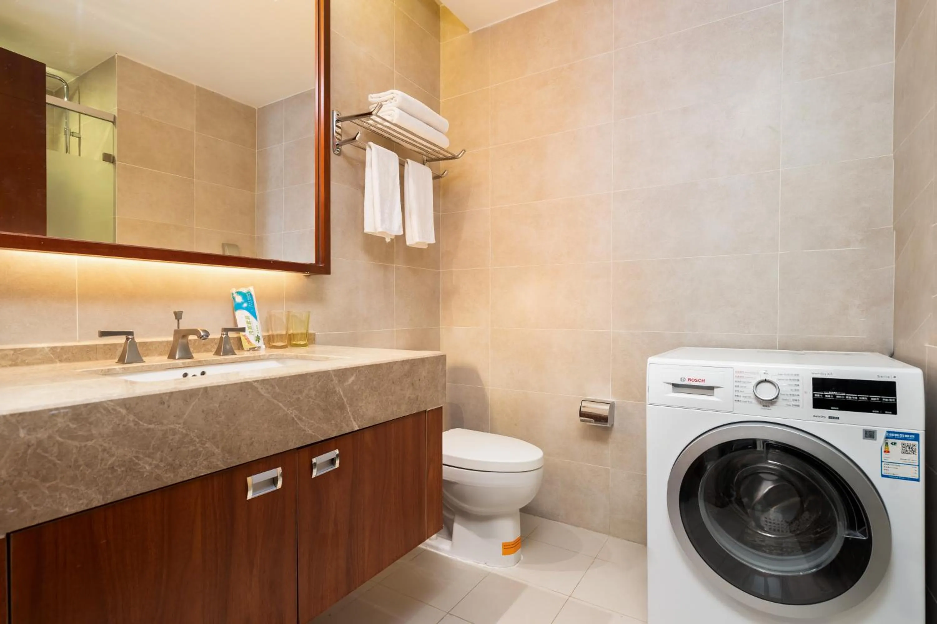 Bathroom in Sanya Yikehai View Apartments