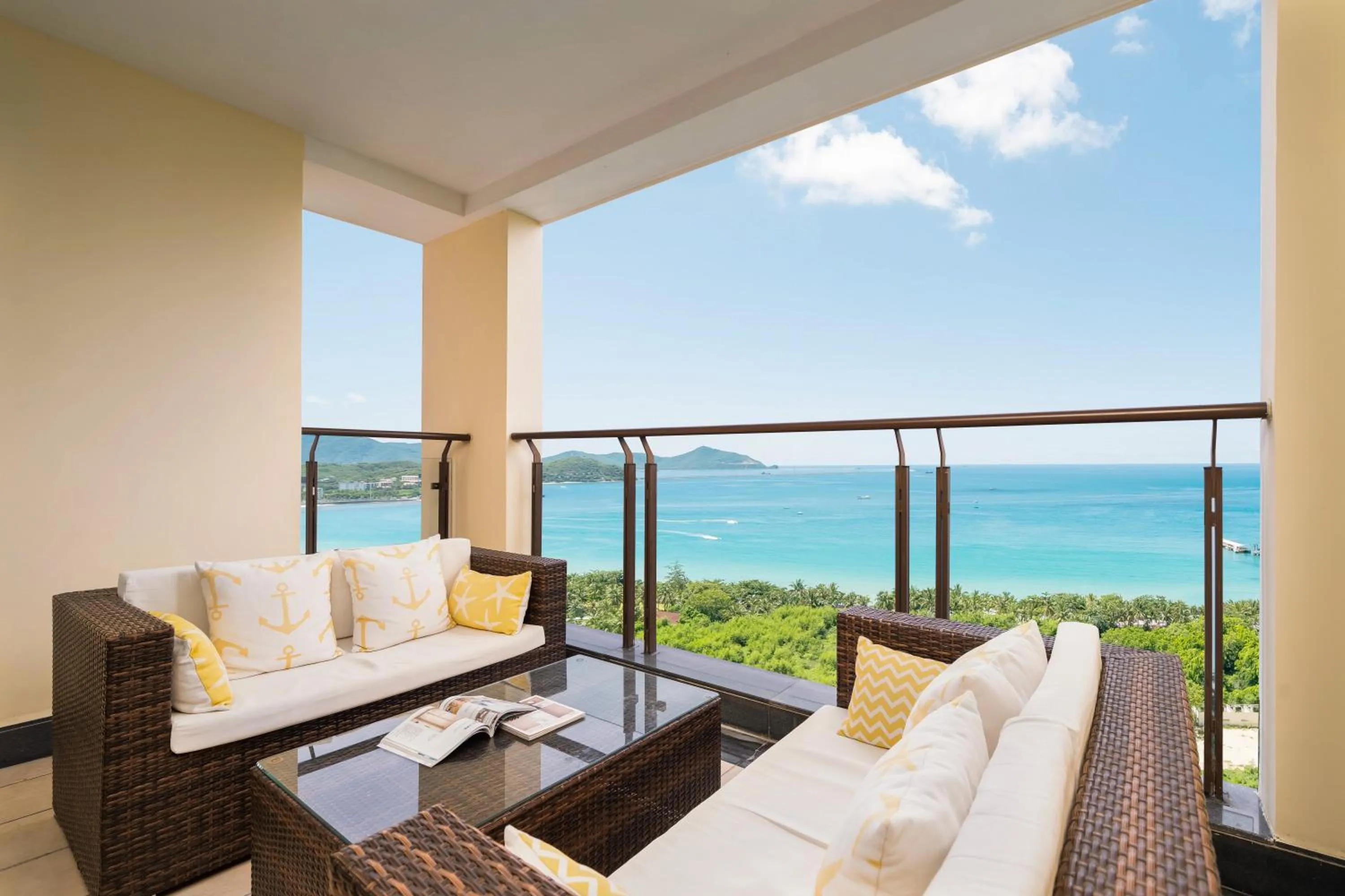 Balcony/Terrace in Sanya Yikehai View Apartments