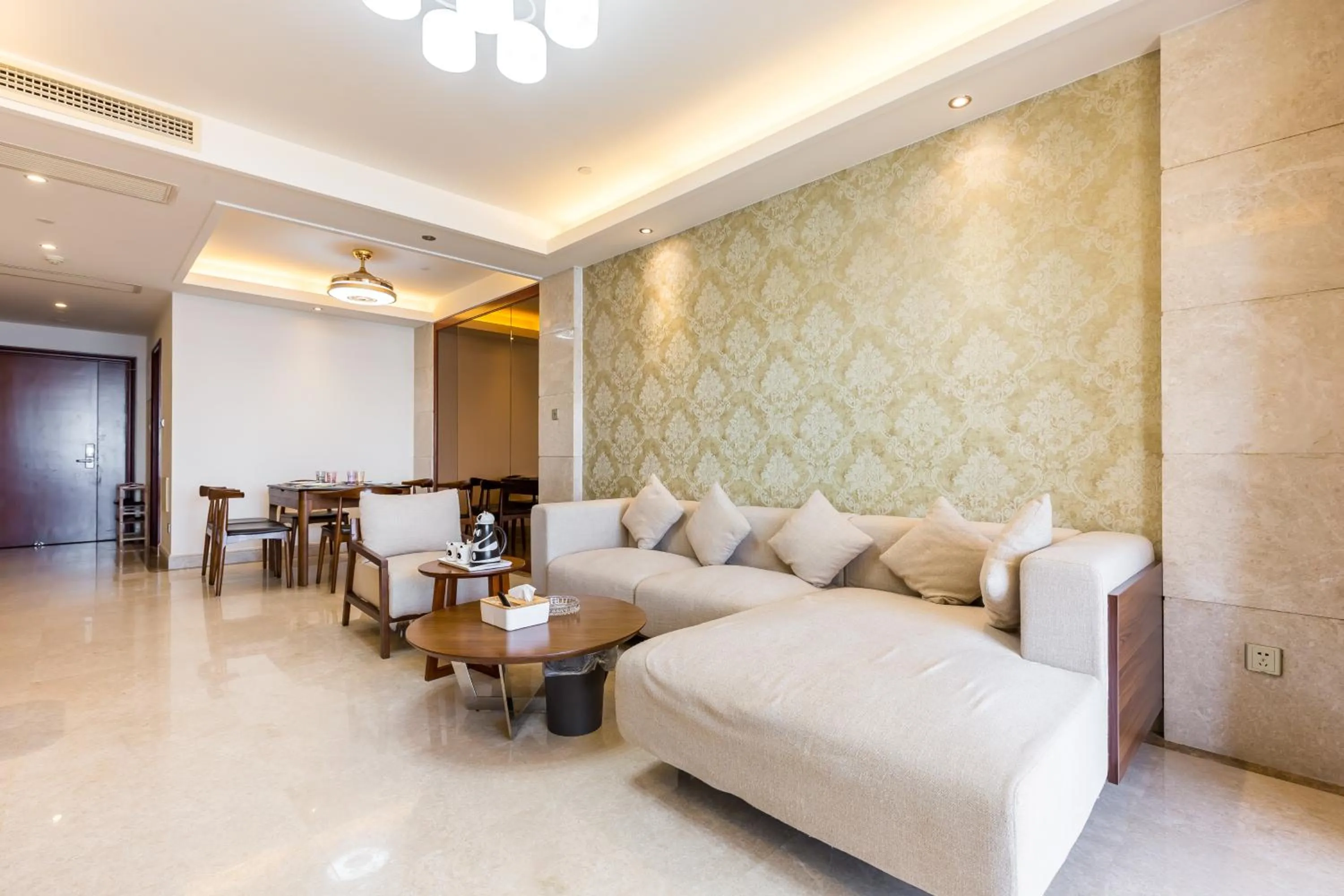 Living room in Sanya Yikehai View Apartments