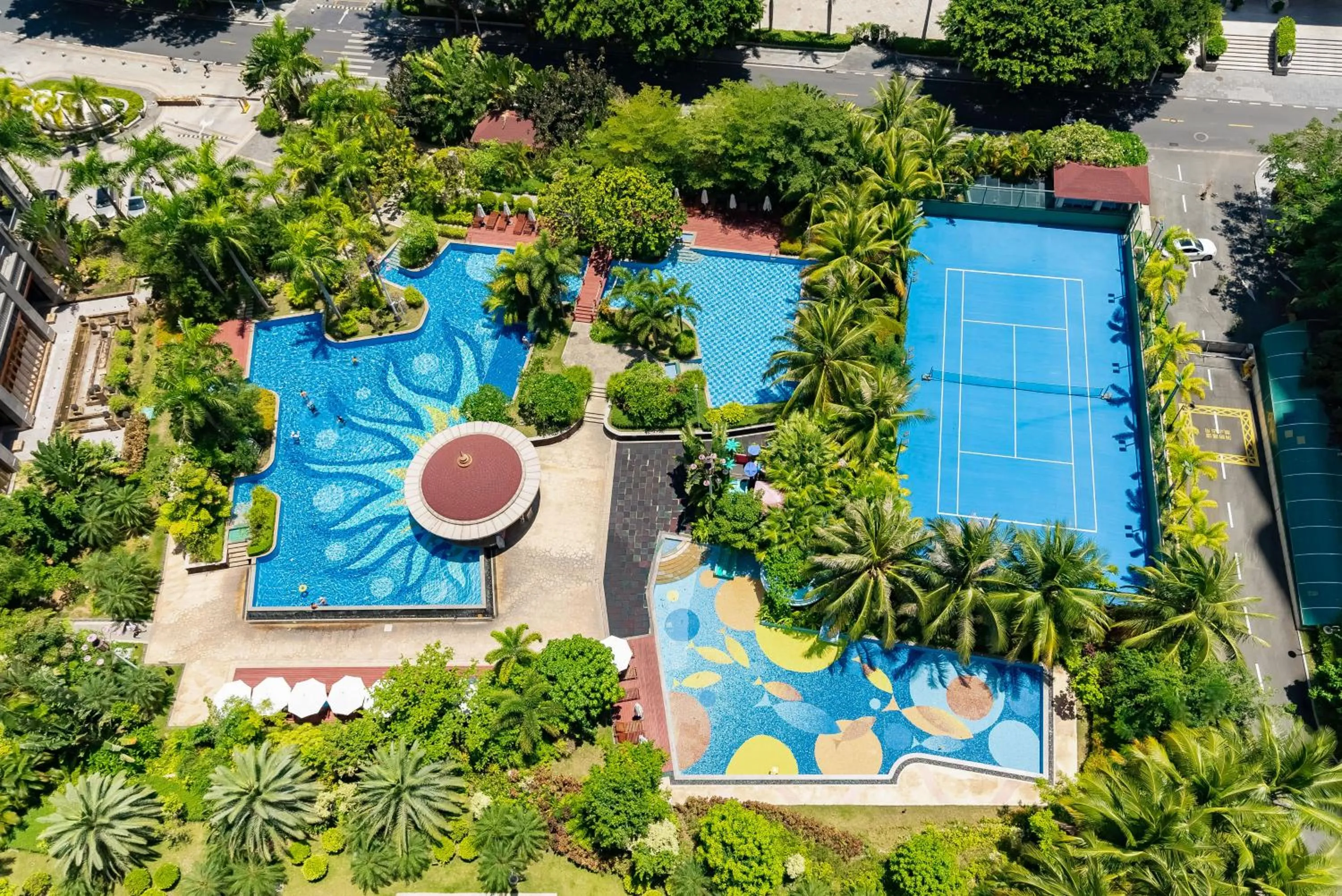 Pool view in Sanya Yikehai View Apartments
