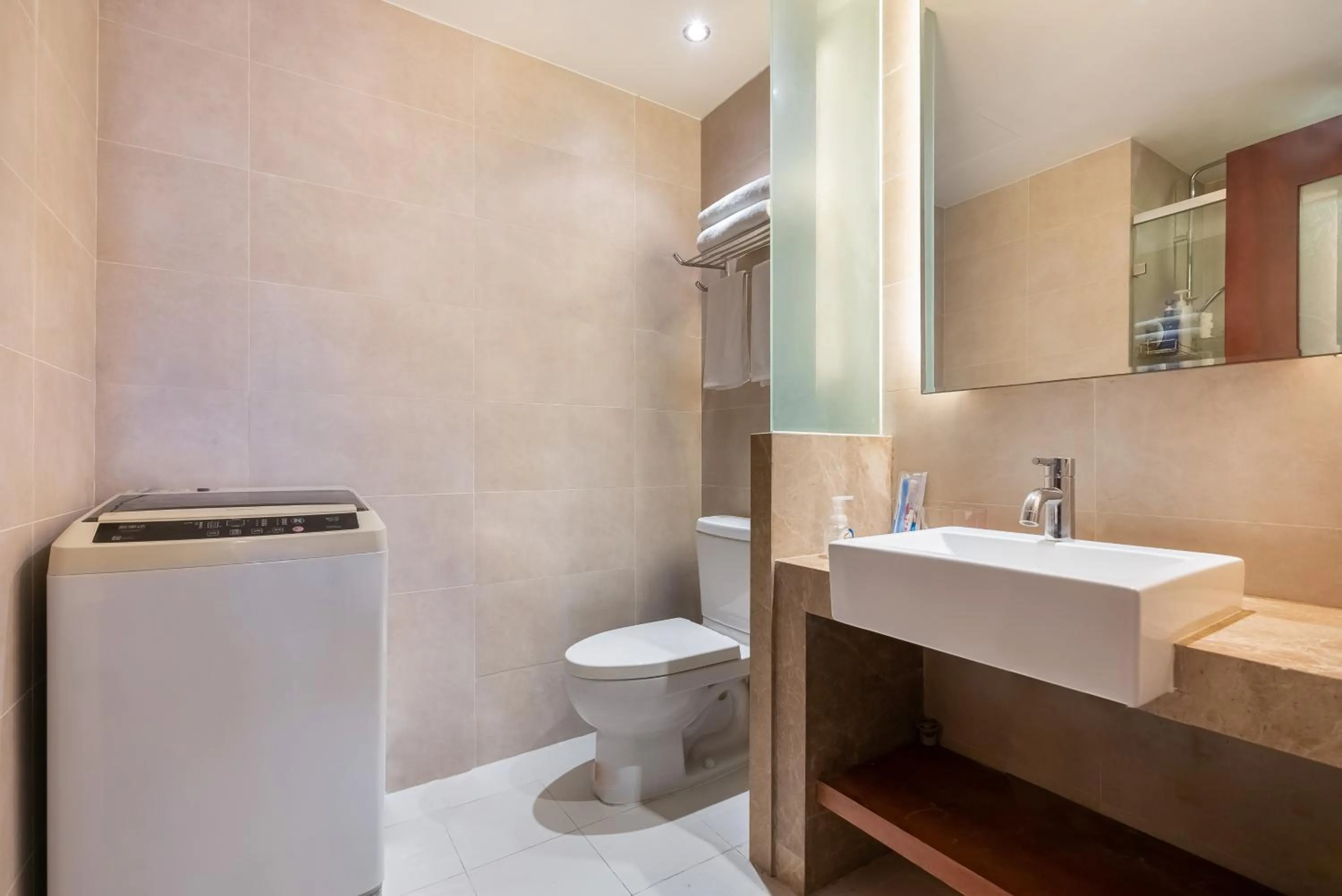 Bathroom in Sanya Yikehai View Apartments