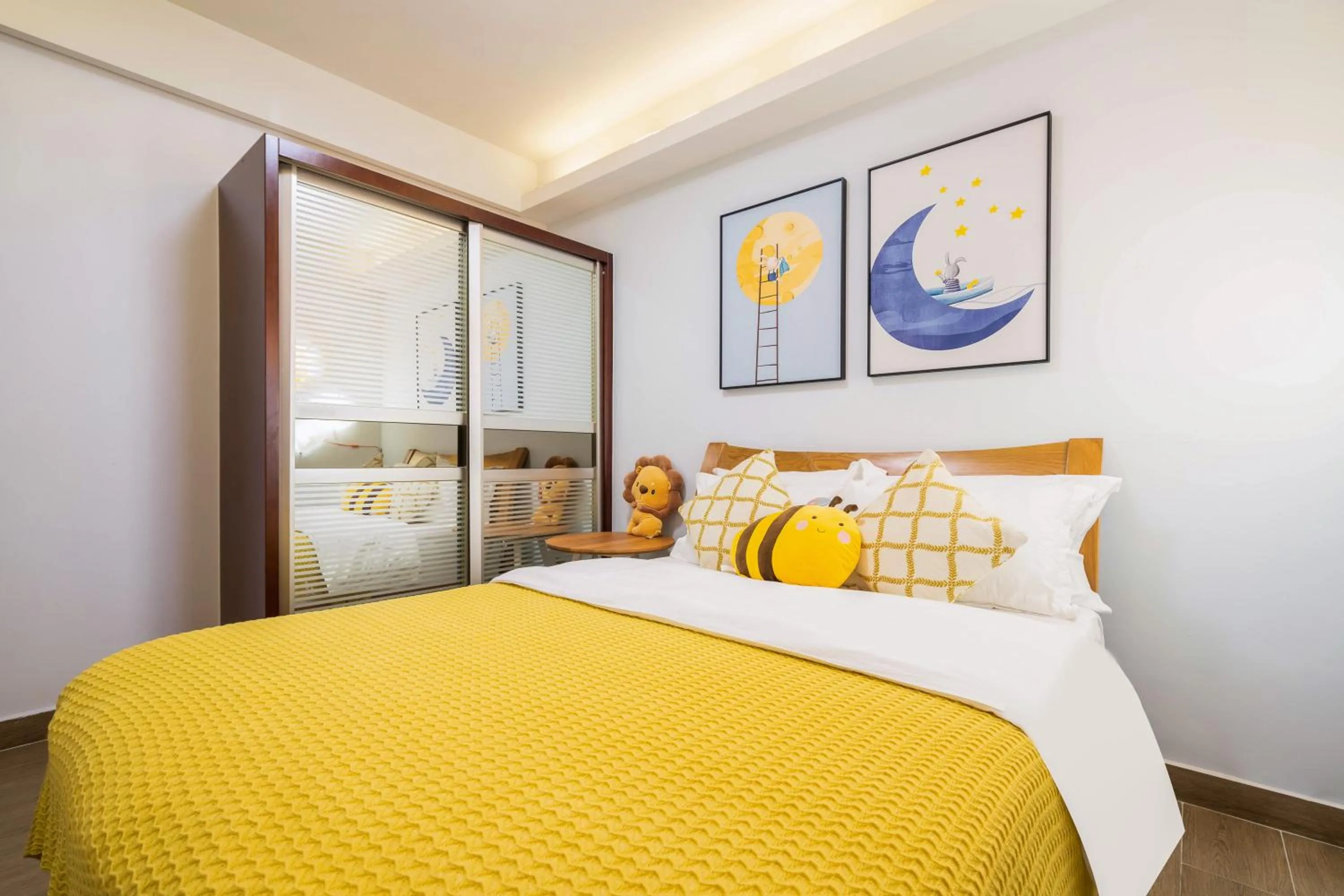 Bedroom, Bed in Sanya Yikehai View Apartments