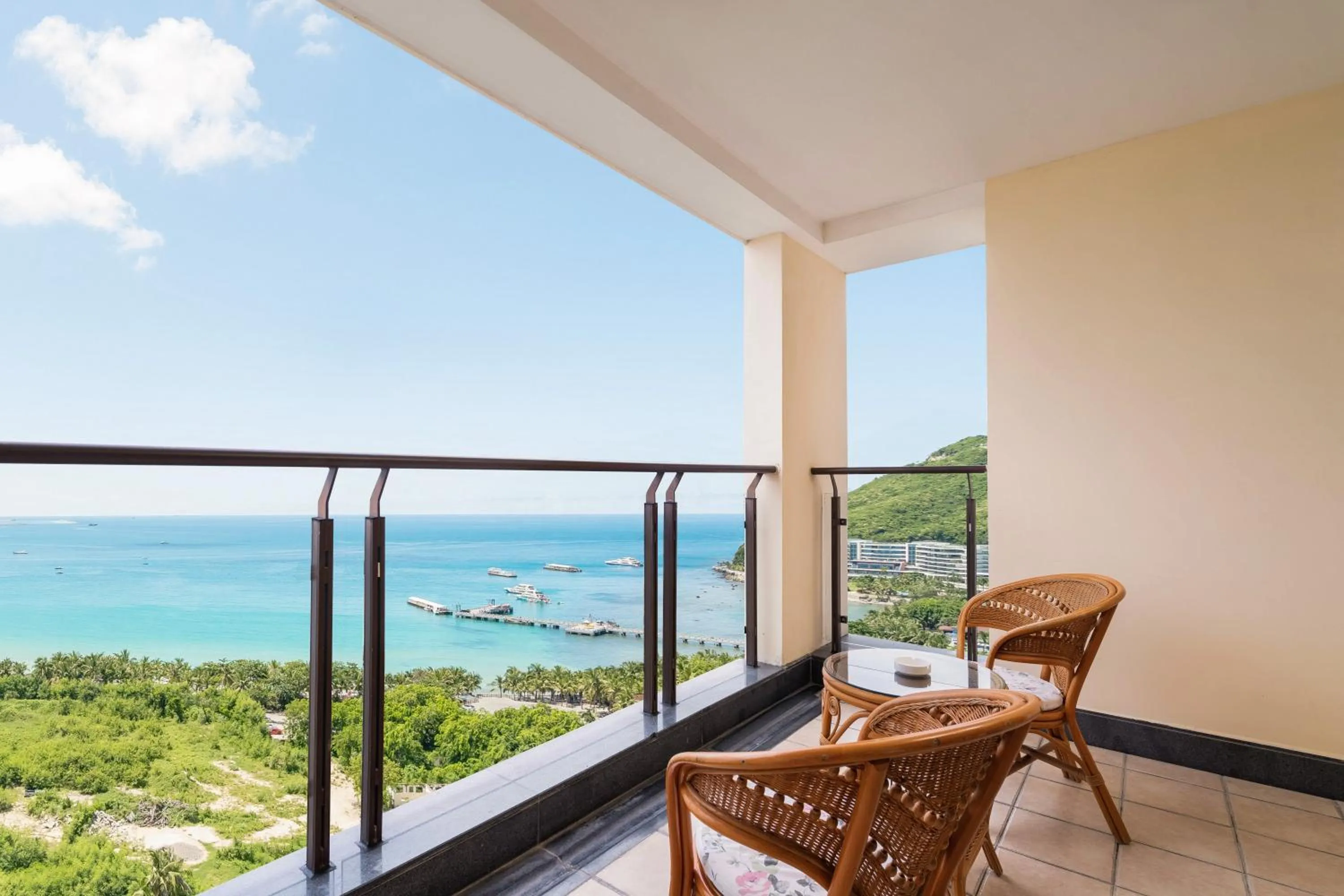 Balcony/Terrace in Sanya Yikehai View Apartments