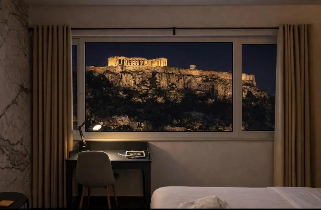 Night, Bed in Elite Ermou Suites