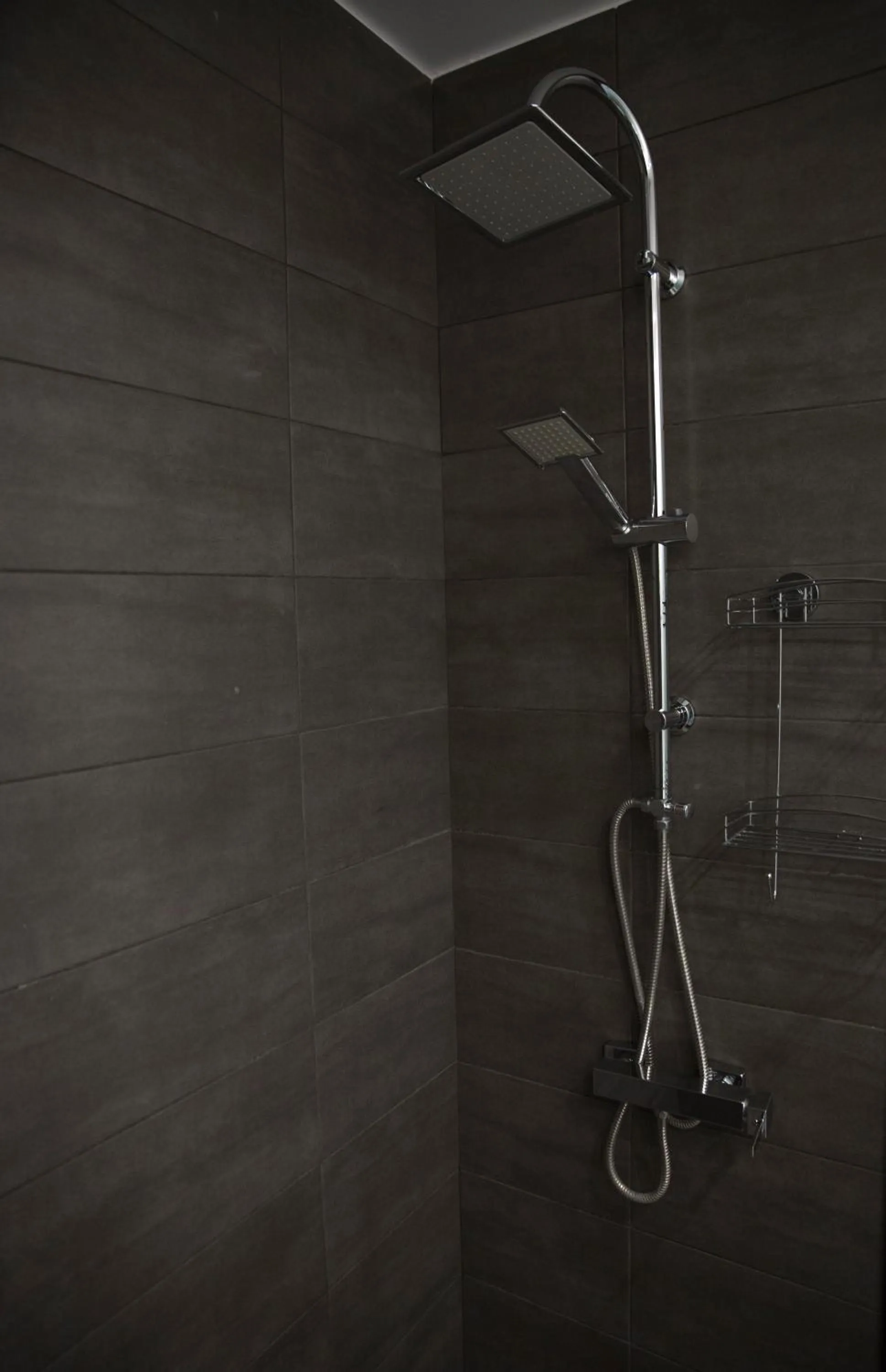 Shower in GK Athens by GK Properties