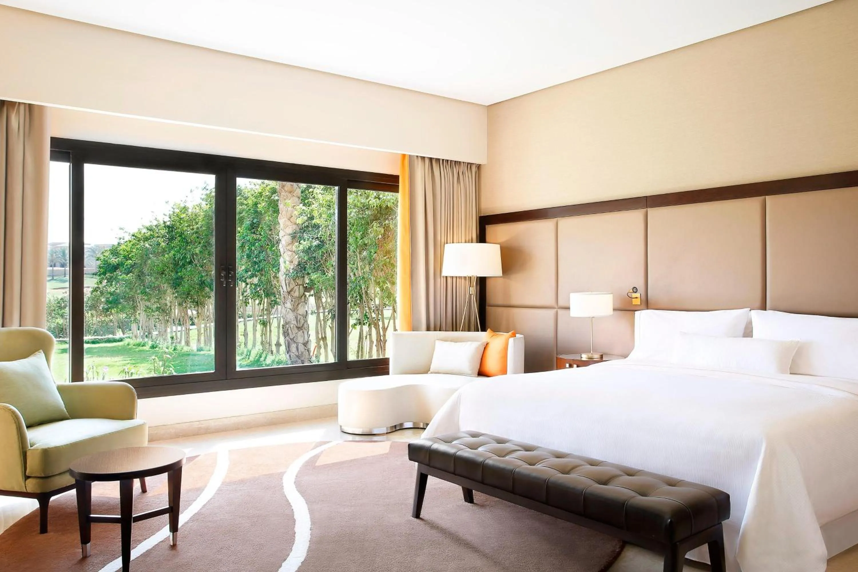 Bedroom, Bed in The Westin Cairo Golf Resort & Spa, Katameya Dunes