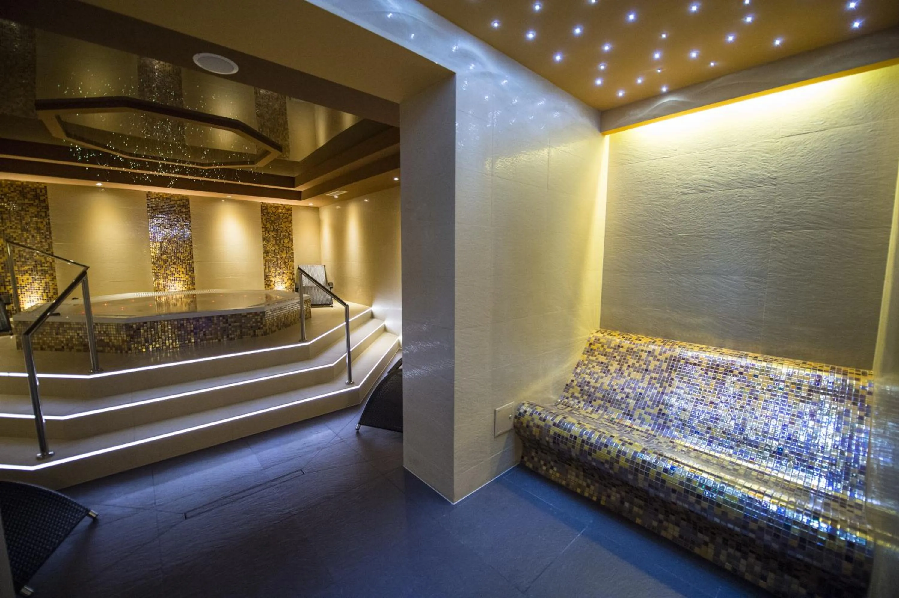 Hot Tub in Hotel Ostaniec