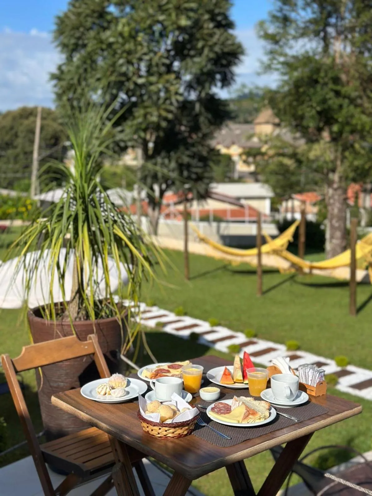 Dining area in Pousada Flores do Campo