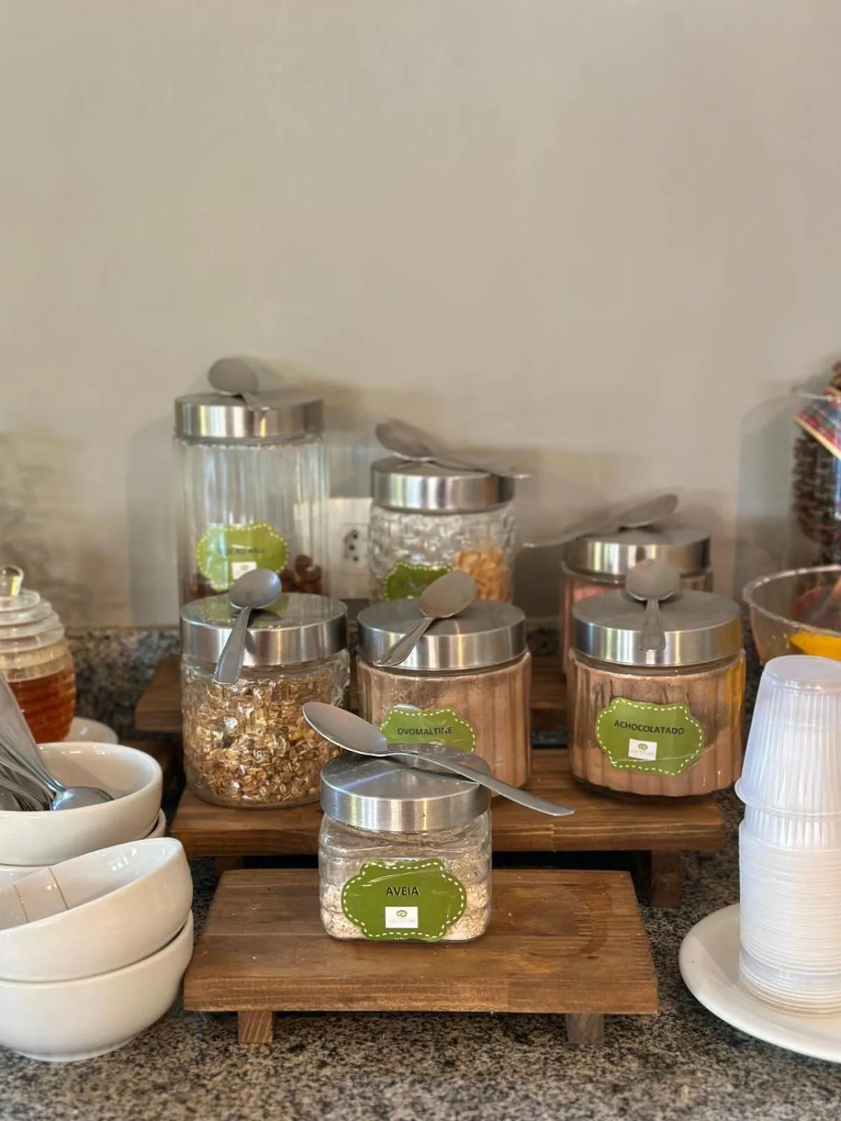 Buffet breakfast in Pousada Flores do Campo