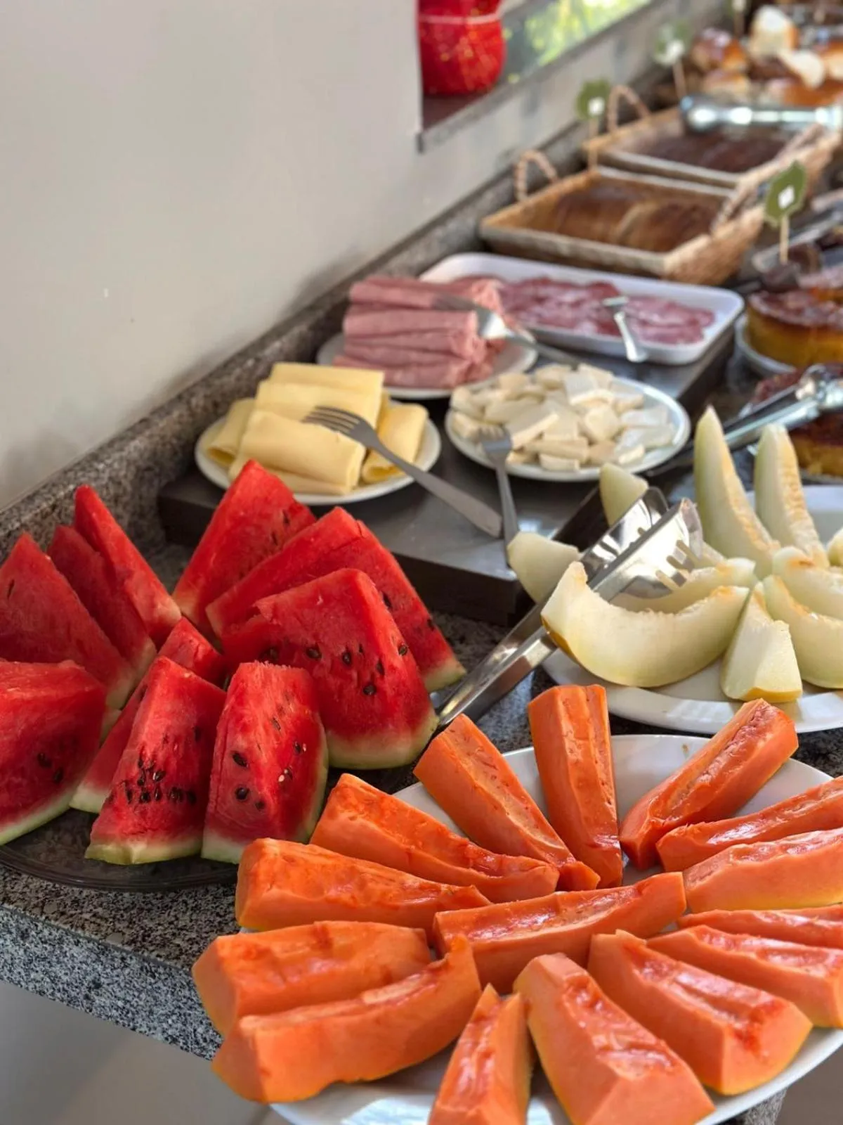 Buffet breakfast in Pousada Flores do Campo