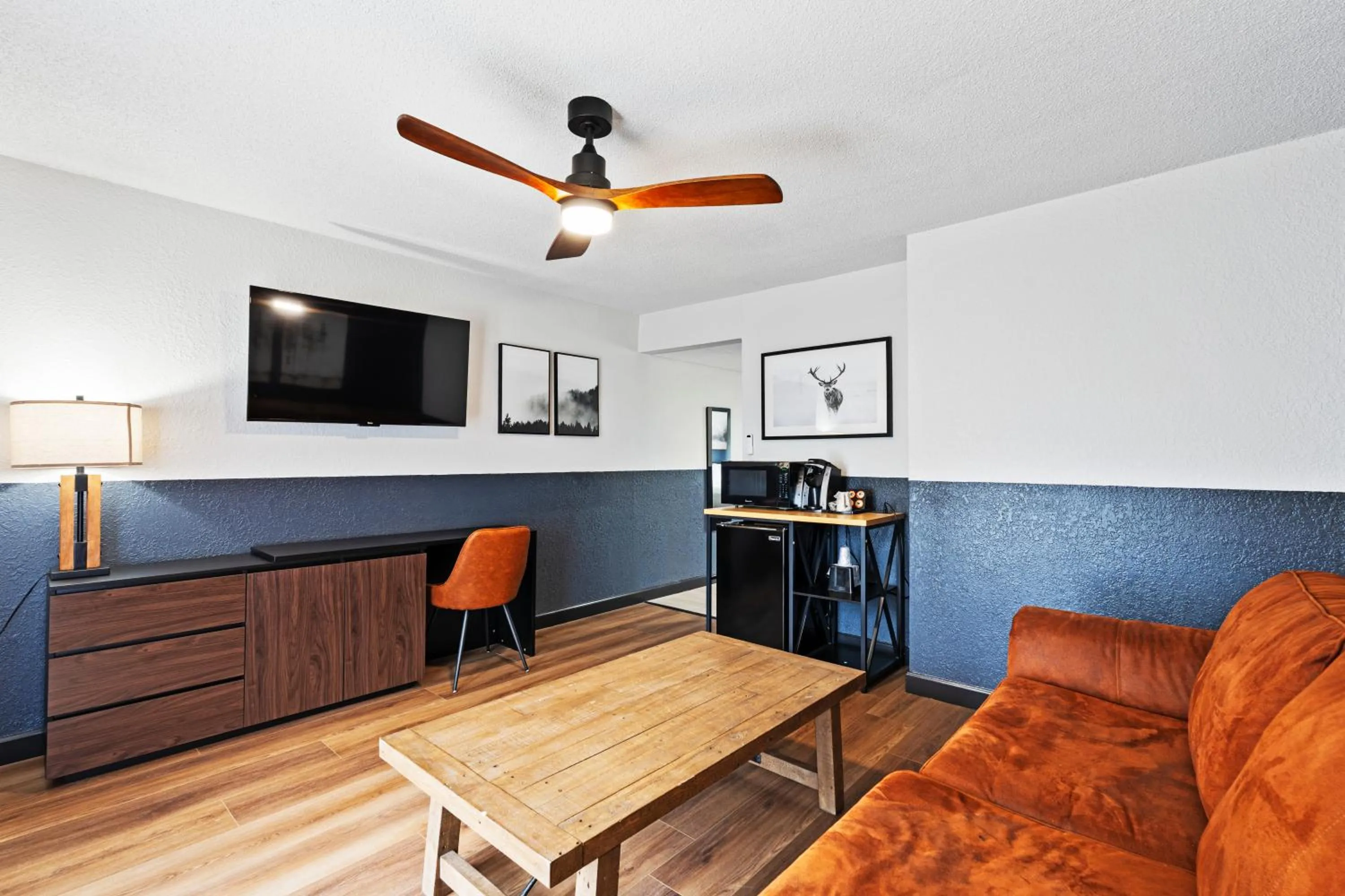 Bedroom in Tremont Lodge & Resort