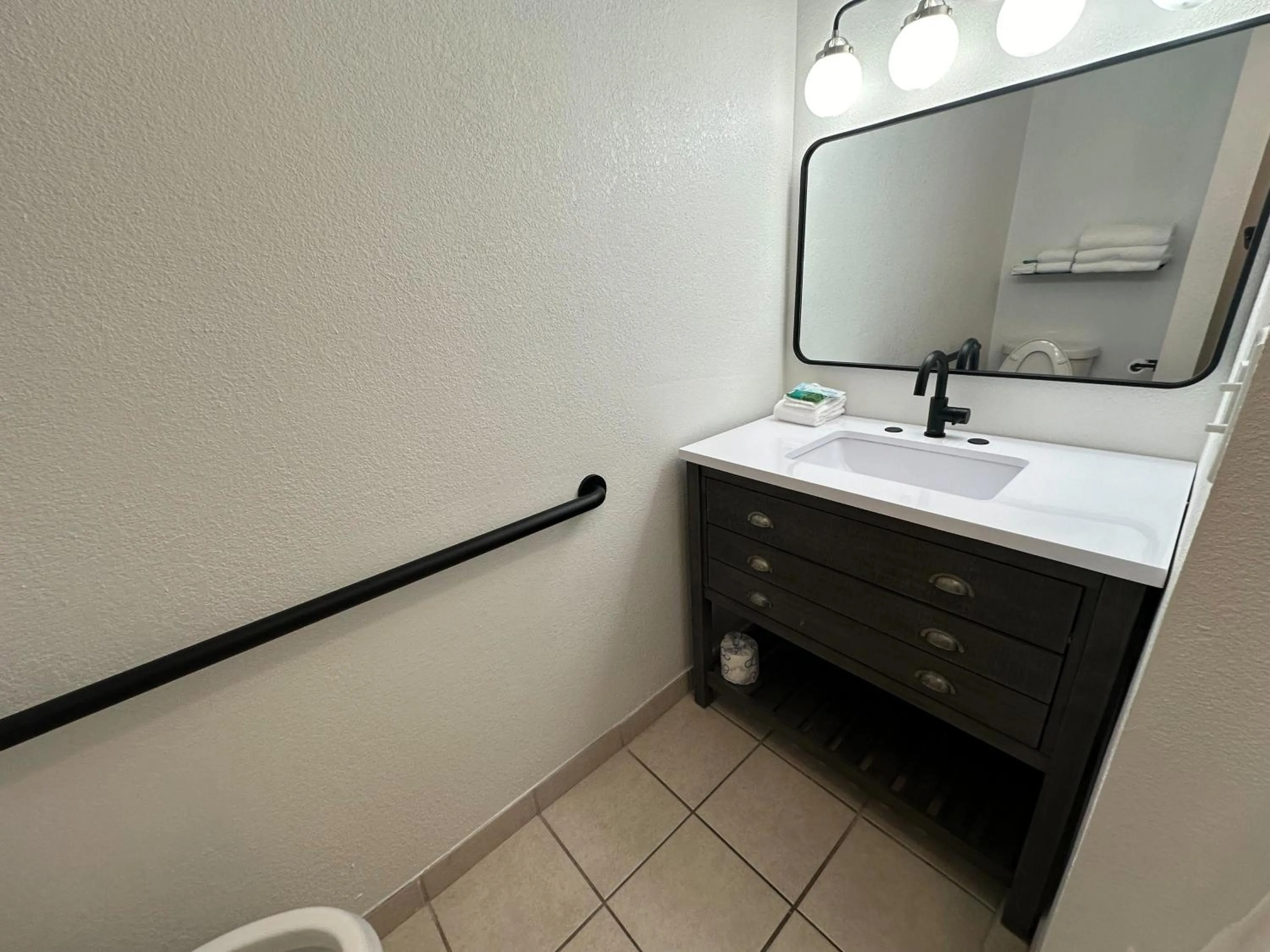 Bathroom in Tremont Lodge & Resort