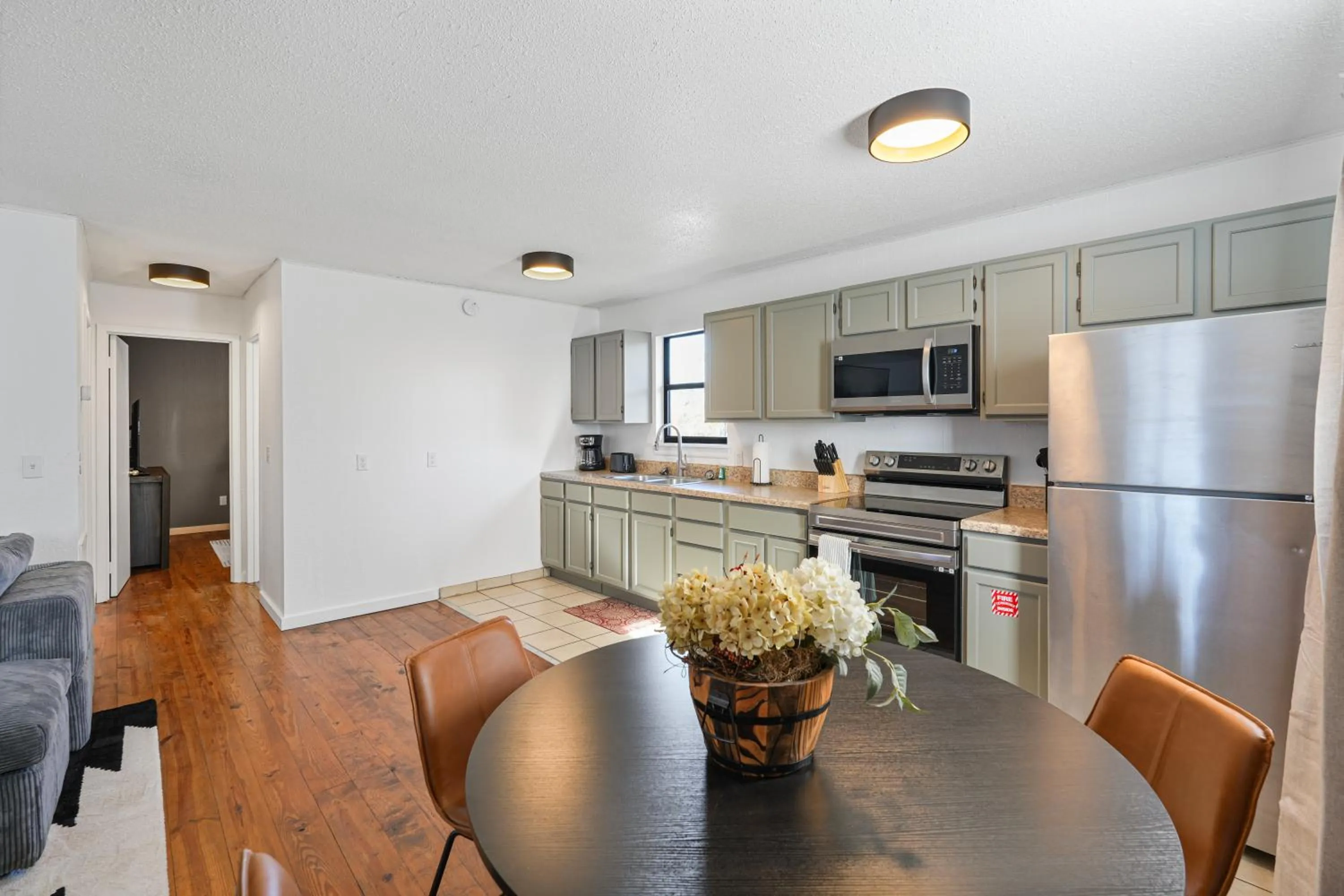 Kitchen or kitchenette in Tremont Lodge & Resort