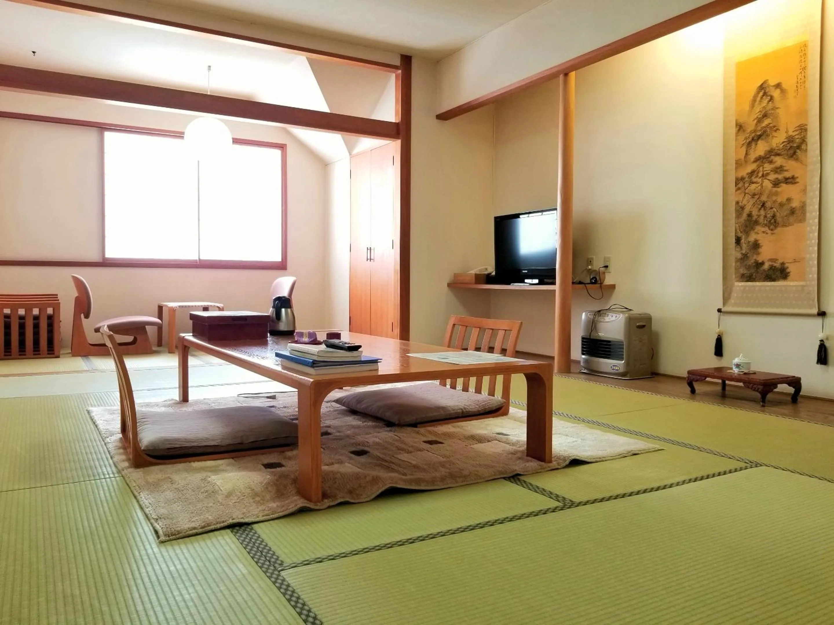 Photo of the whole room in Ryounkaku Matsunoyama onsen
