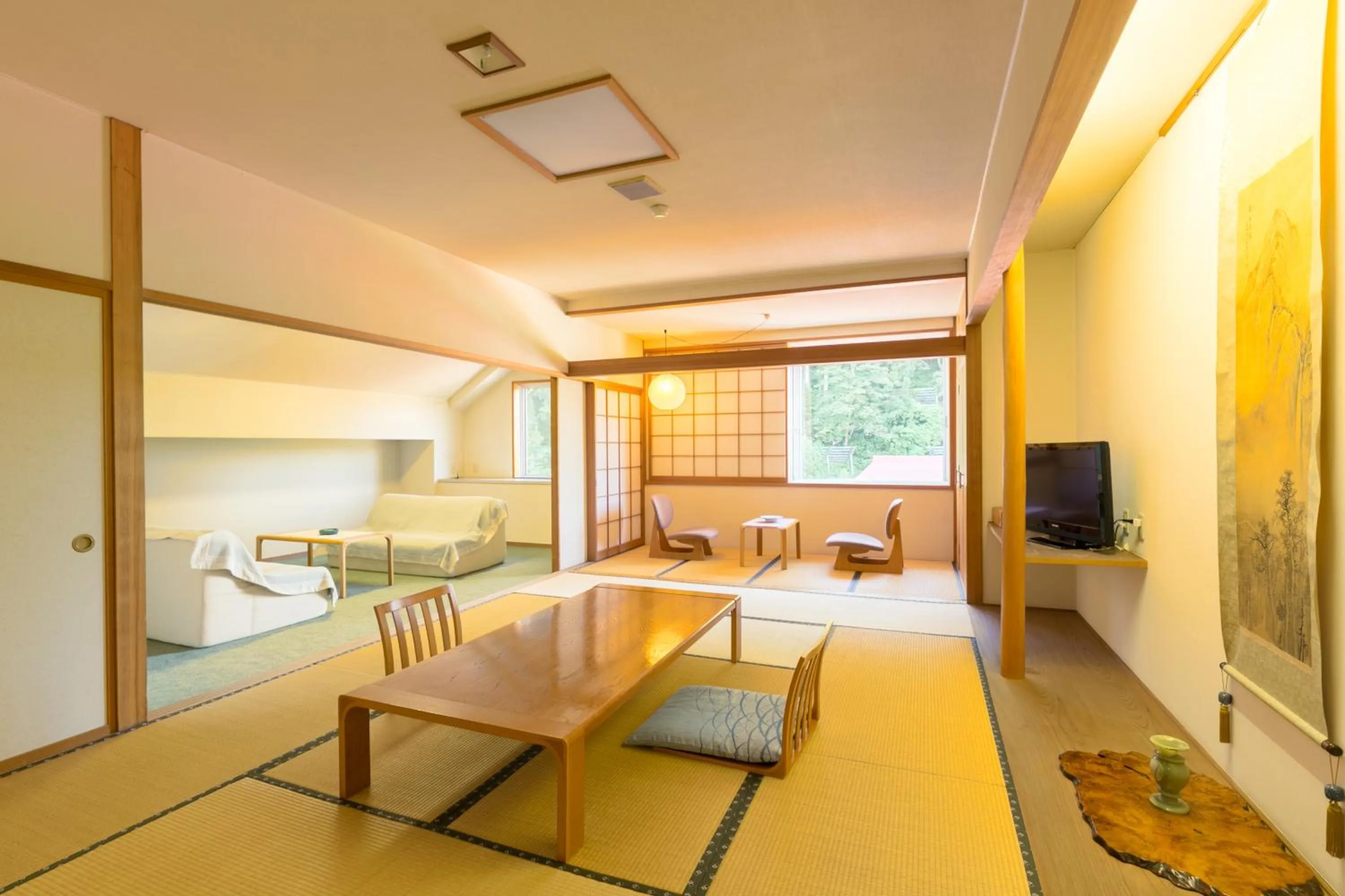 Japanese-Style Room in Ryounkaku Matsunoyama onsen