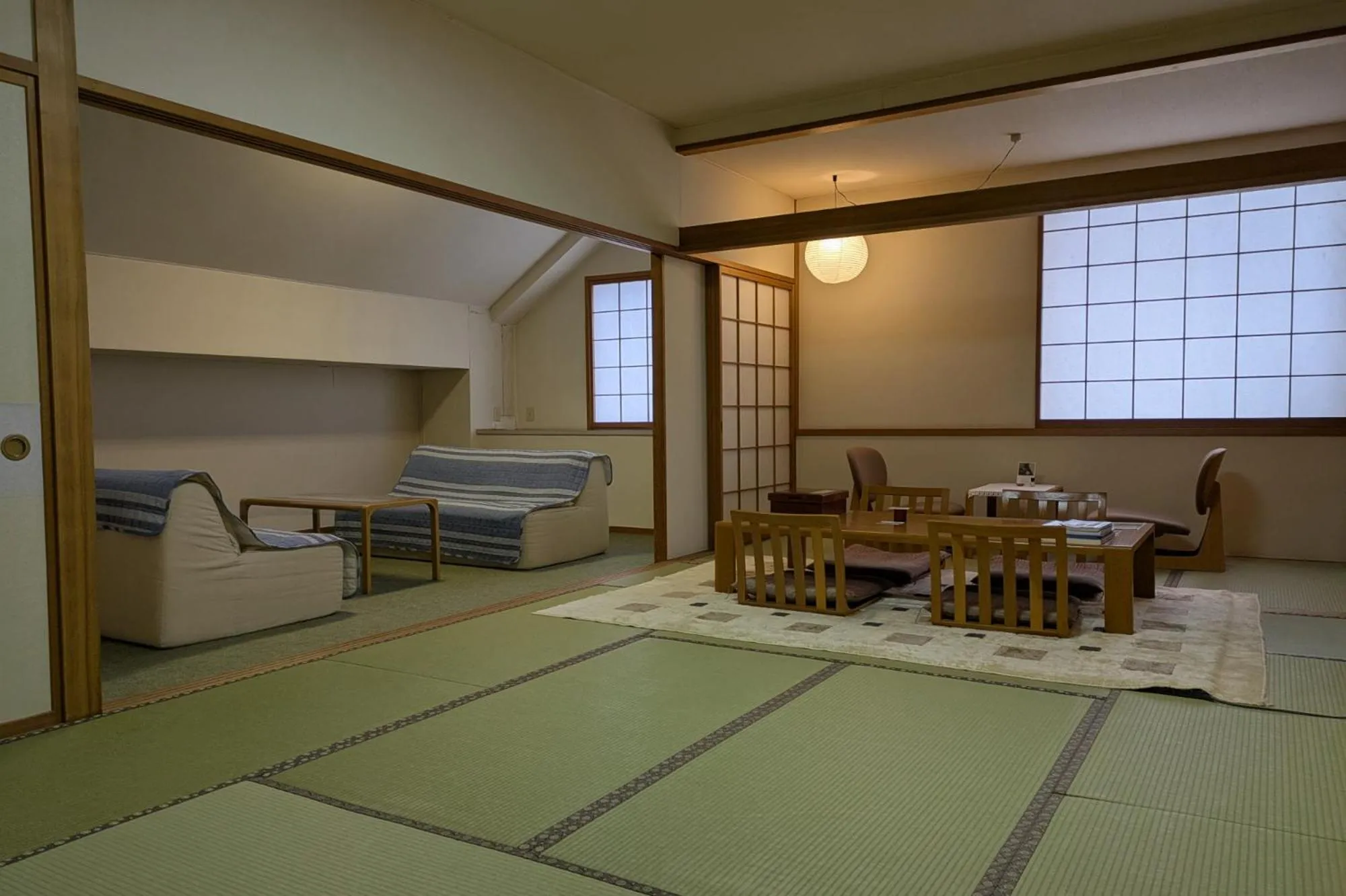 Photo of the whole room in Ryounkaku Matsunoyama onsen