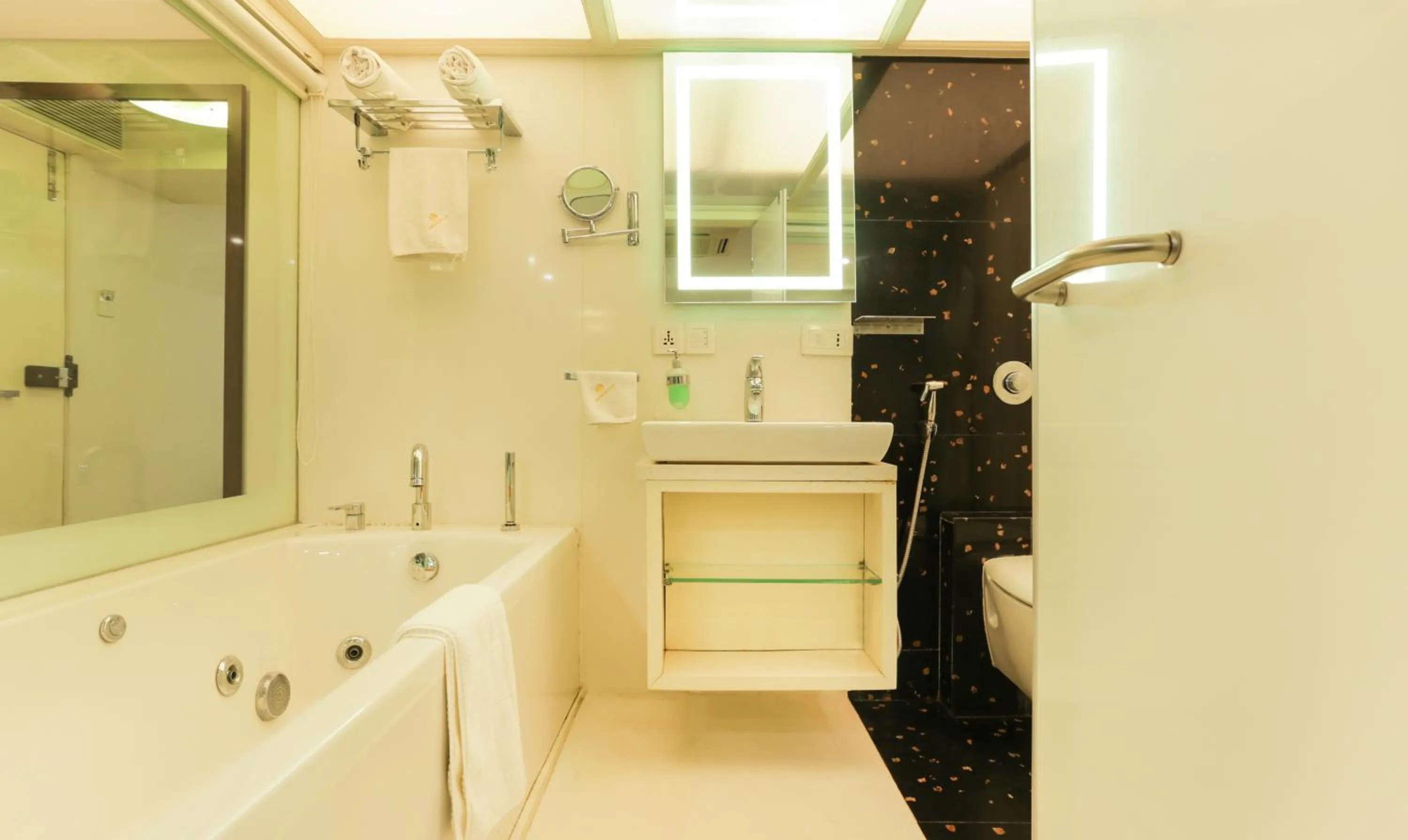 Bathroom in Hotel Metropolis