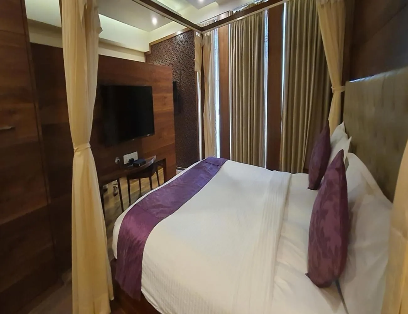 Bed in Hotel Metropolis