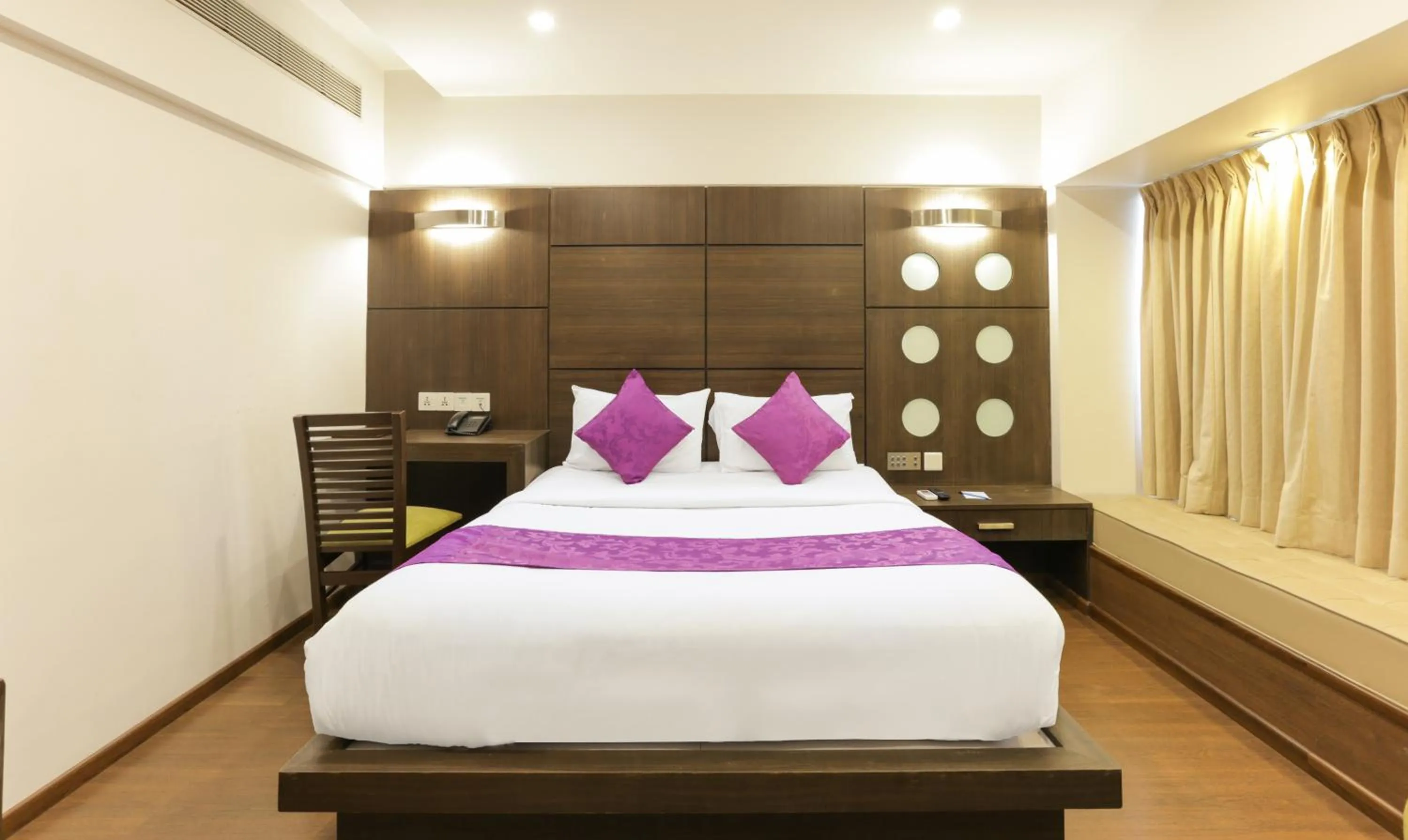 Bed in Hotel Metropolis