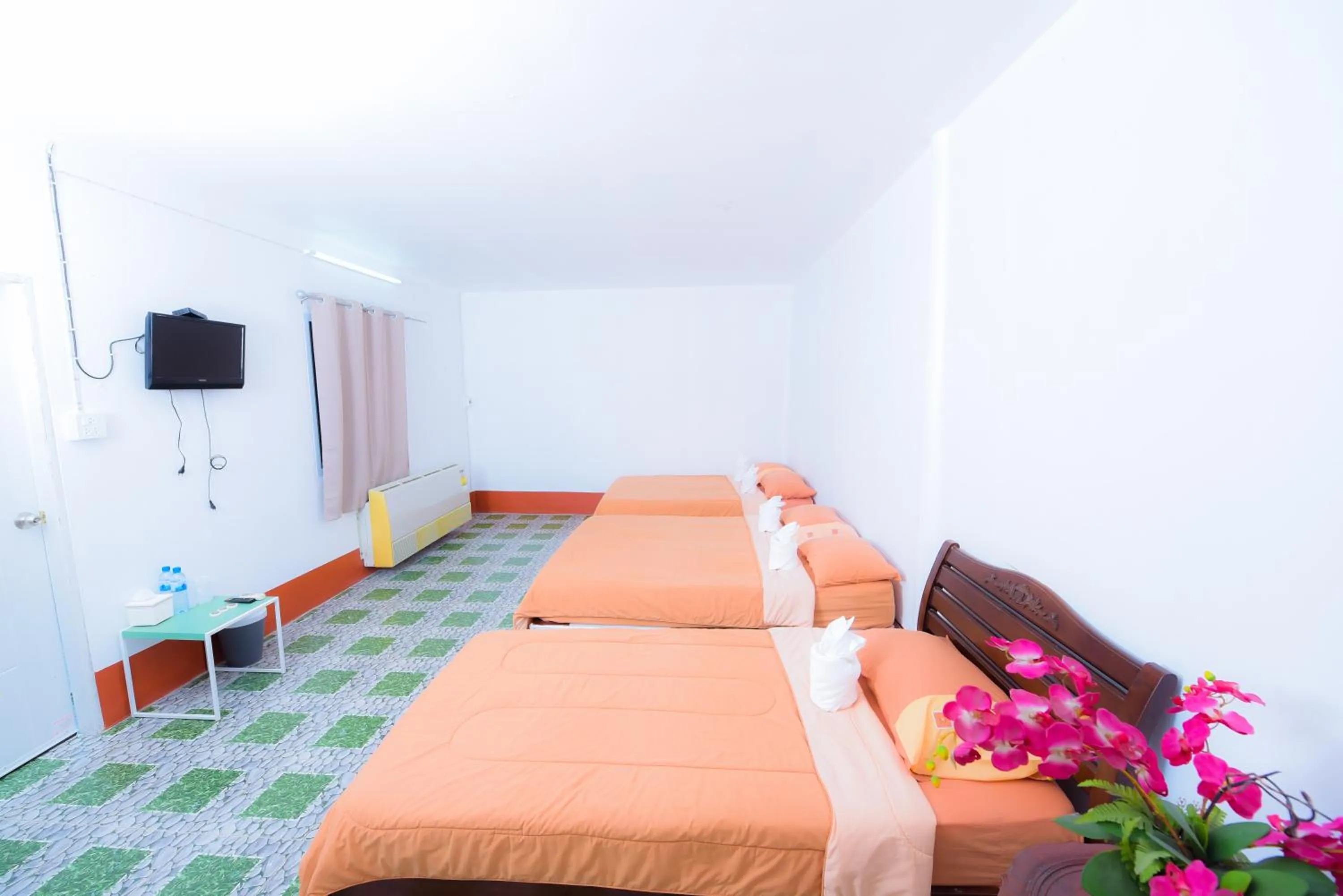 Bedroom, Bed in Nadpob Mansion