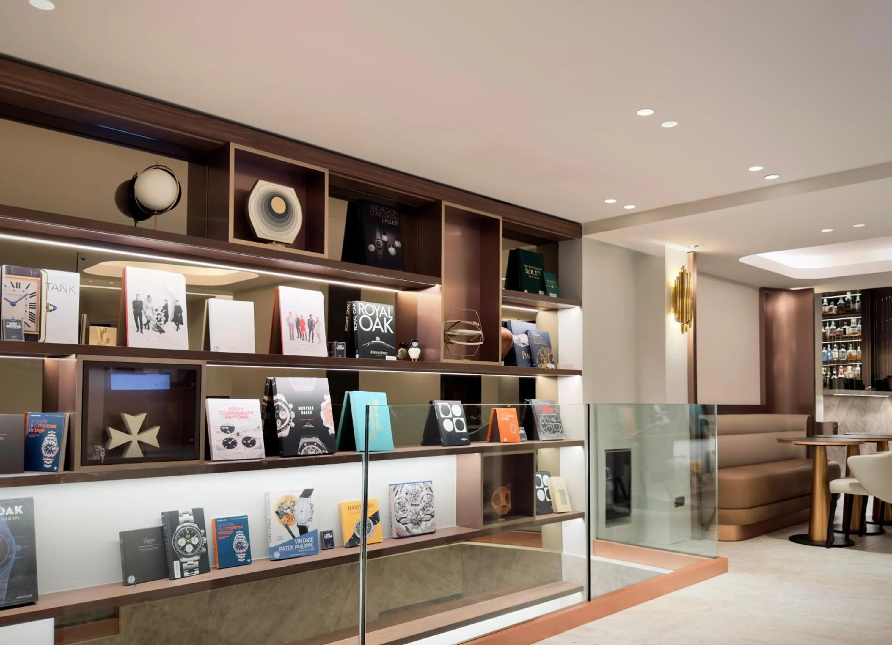 Living room in Perpetual Elysée Montaigne