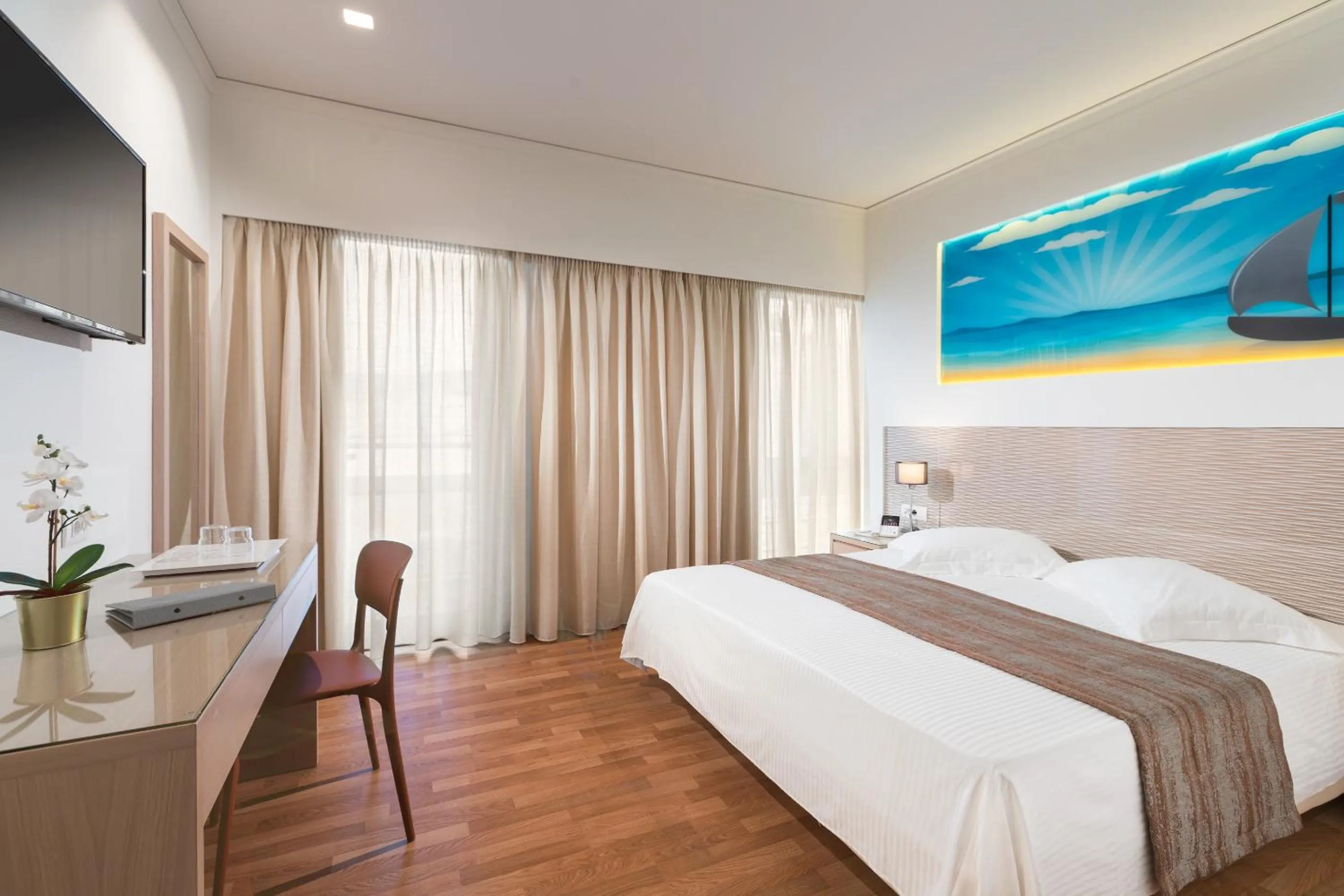 Bed in Alexandra Hotel&Apartments