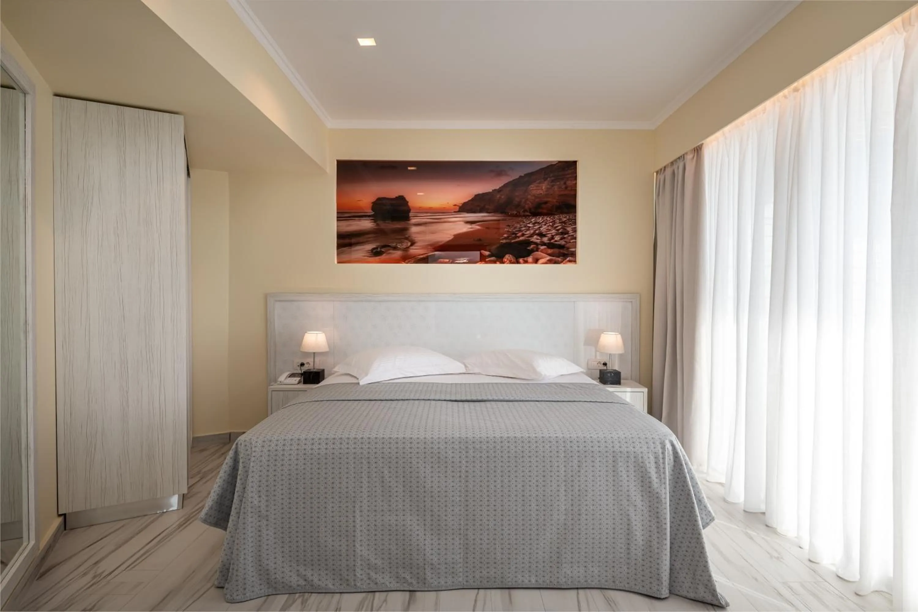 Bedroom, Bed in Alexandra Hotel&Apartments