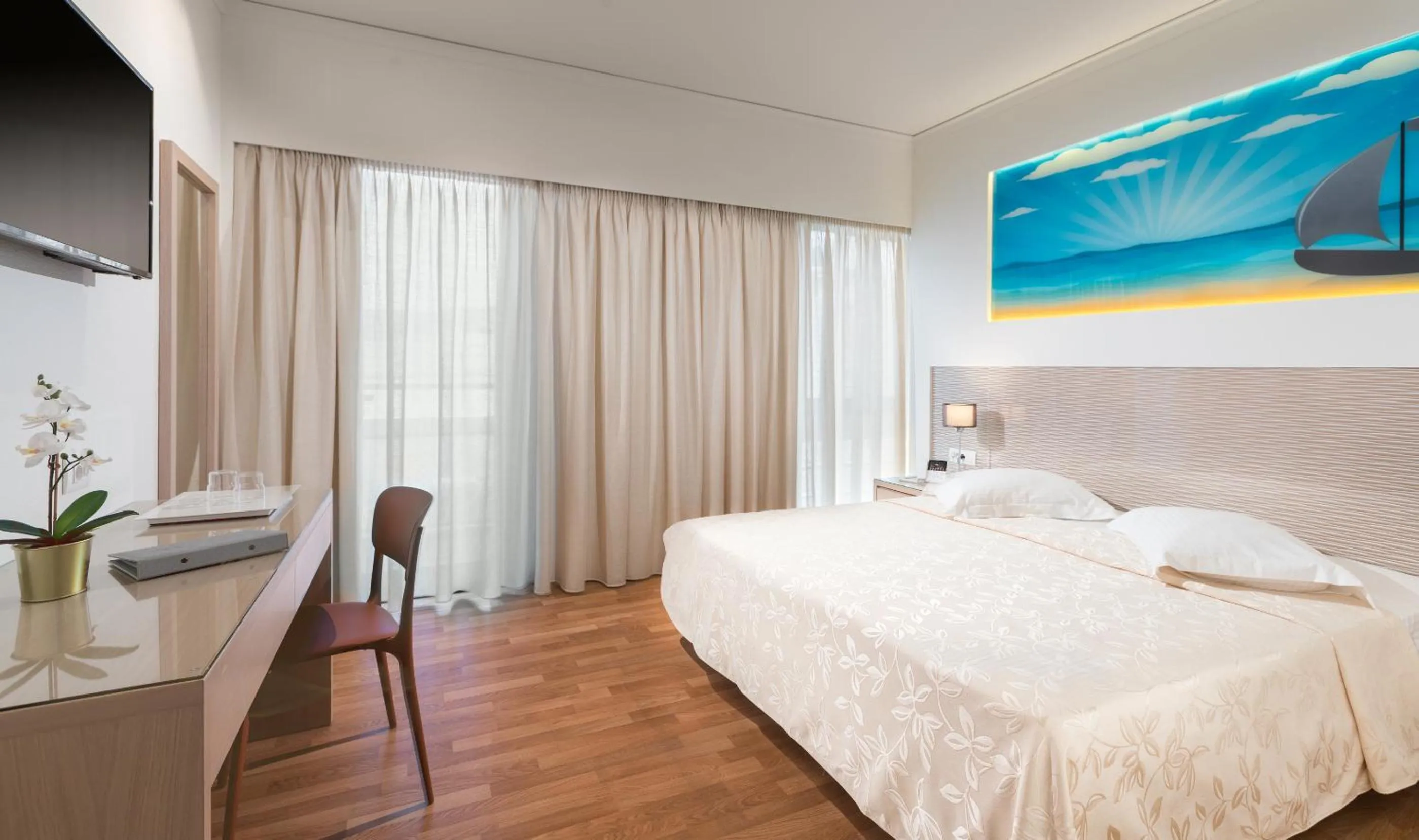 Bed in Alexandra Hotel&Apartments