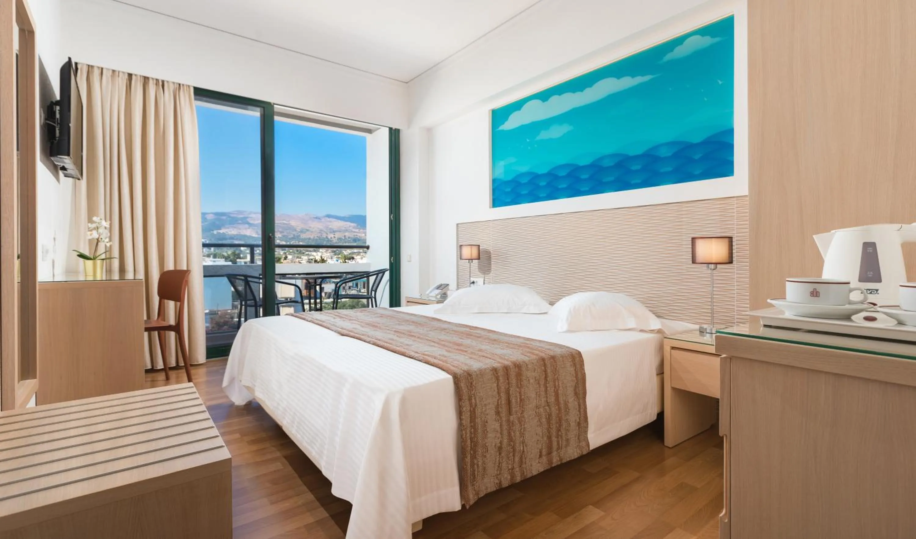 Bed in Alexandra Hotel&Apartments