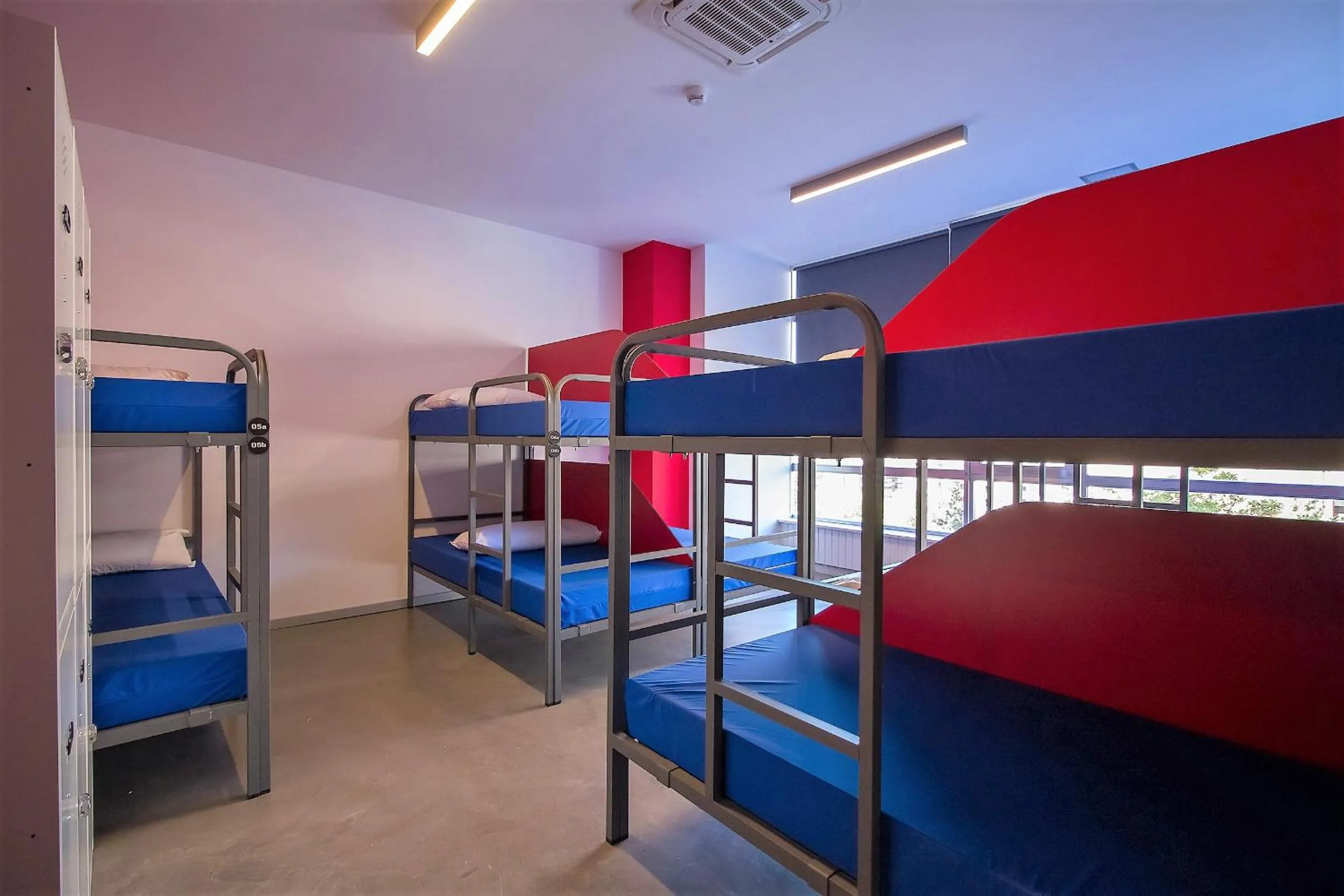 bunk bed, Bed in All Iron Hostel