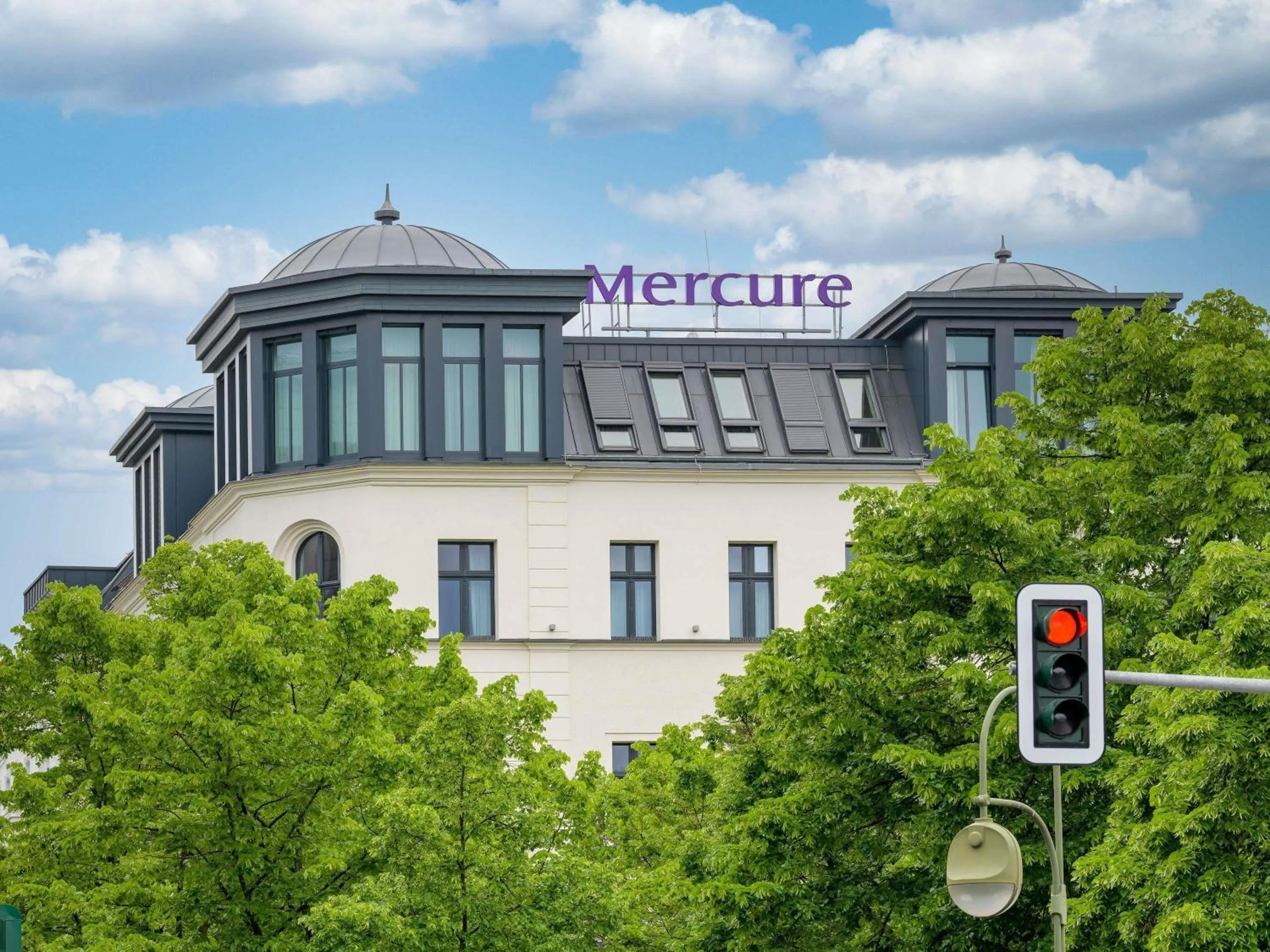 Property building in MERCURE Hotel Berlin Wittenbergplatz