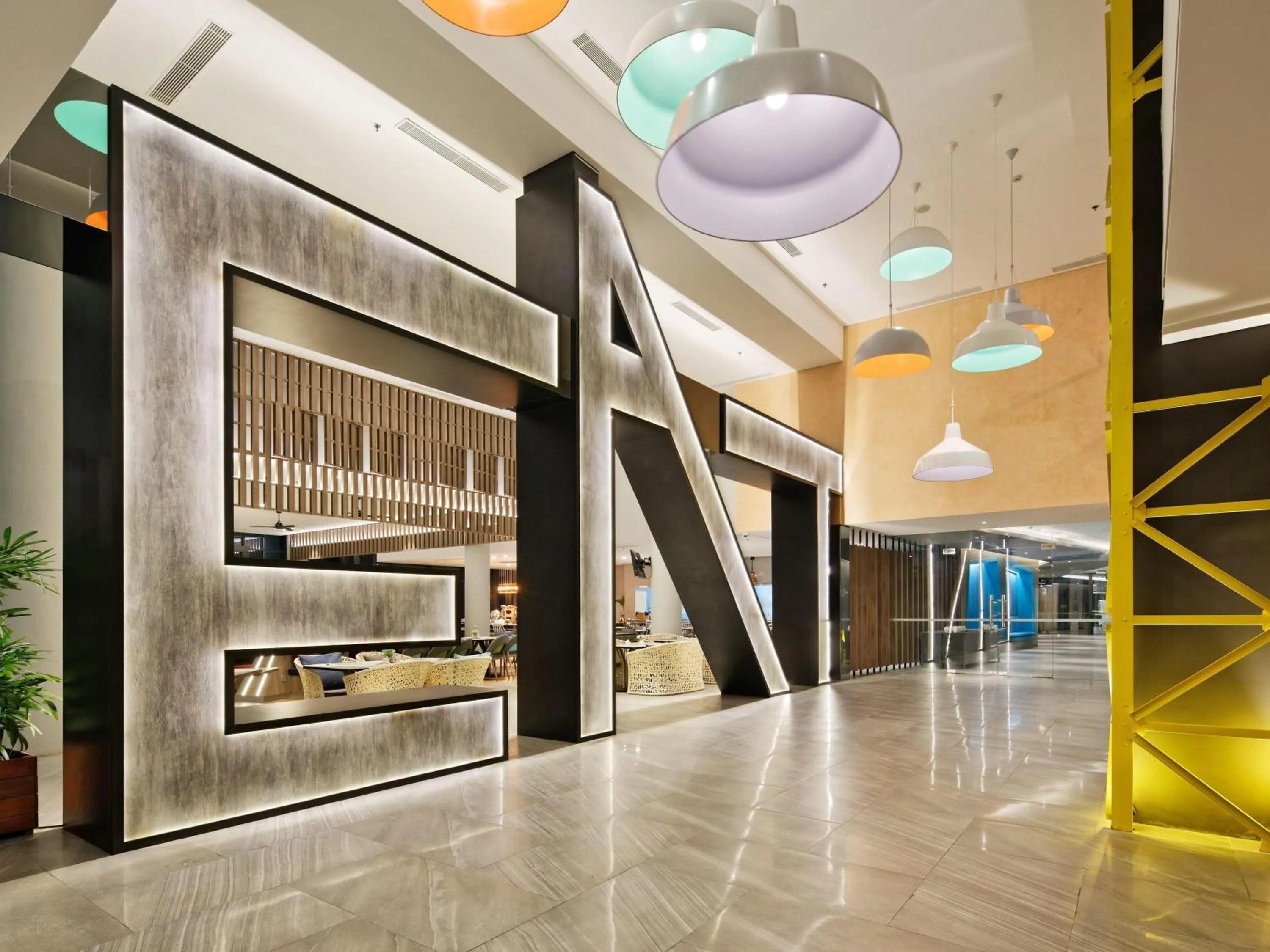 Restaurant/places to eat in ibis Styles Batam Nagoya