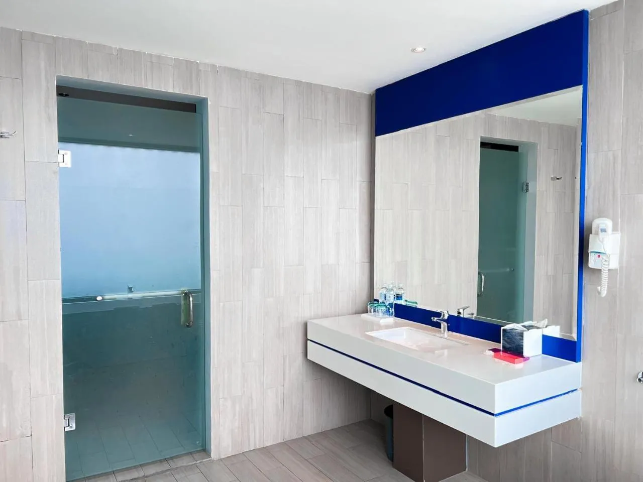 Bathroom in ibis Styles Batam Nagoya