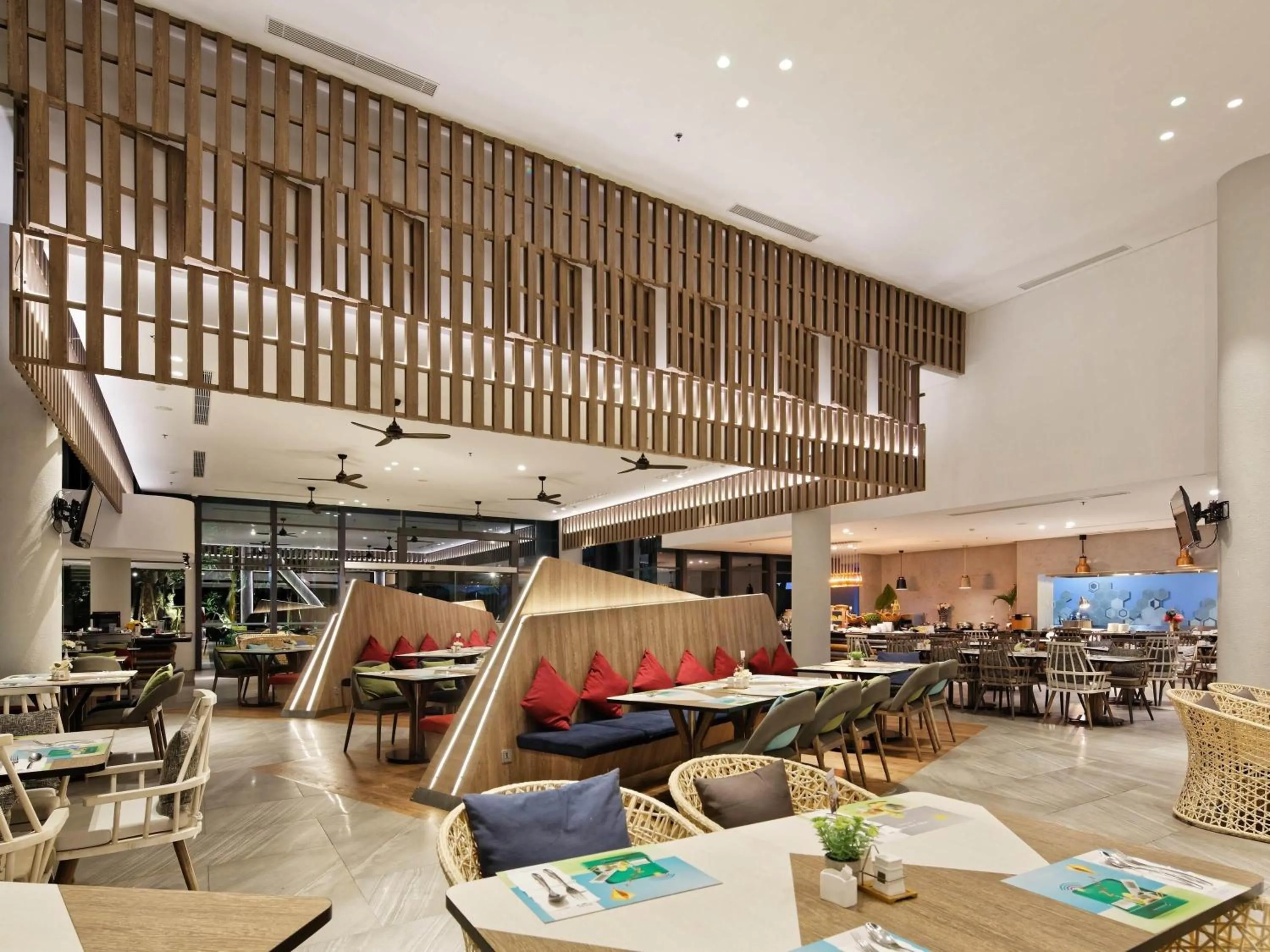 Restaurant/places to eat in ibis Styles Batam Nagoya