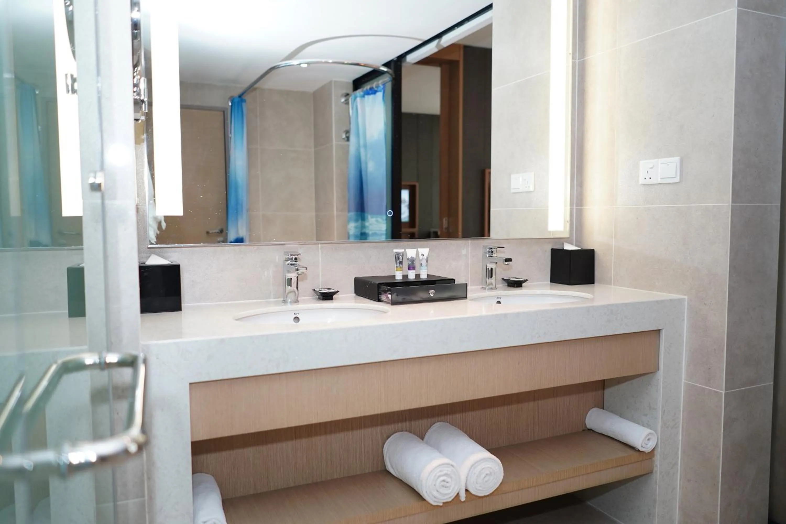 Bathroom in Mercure Kuala Lumpur Shaw Parade